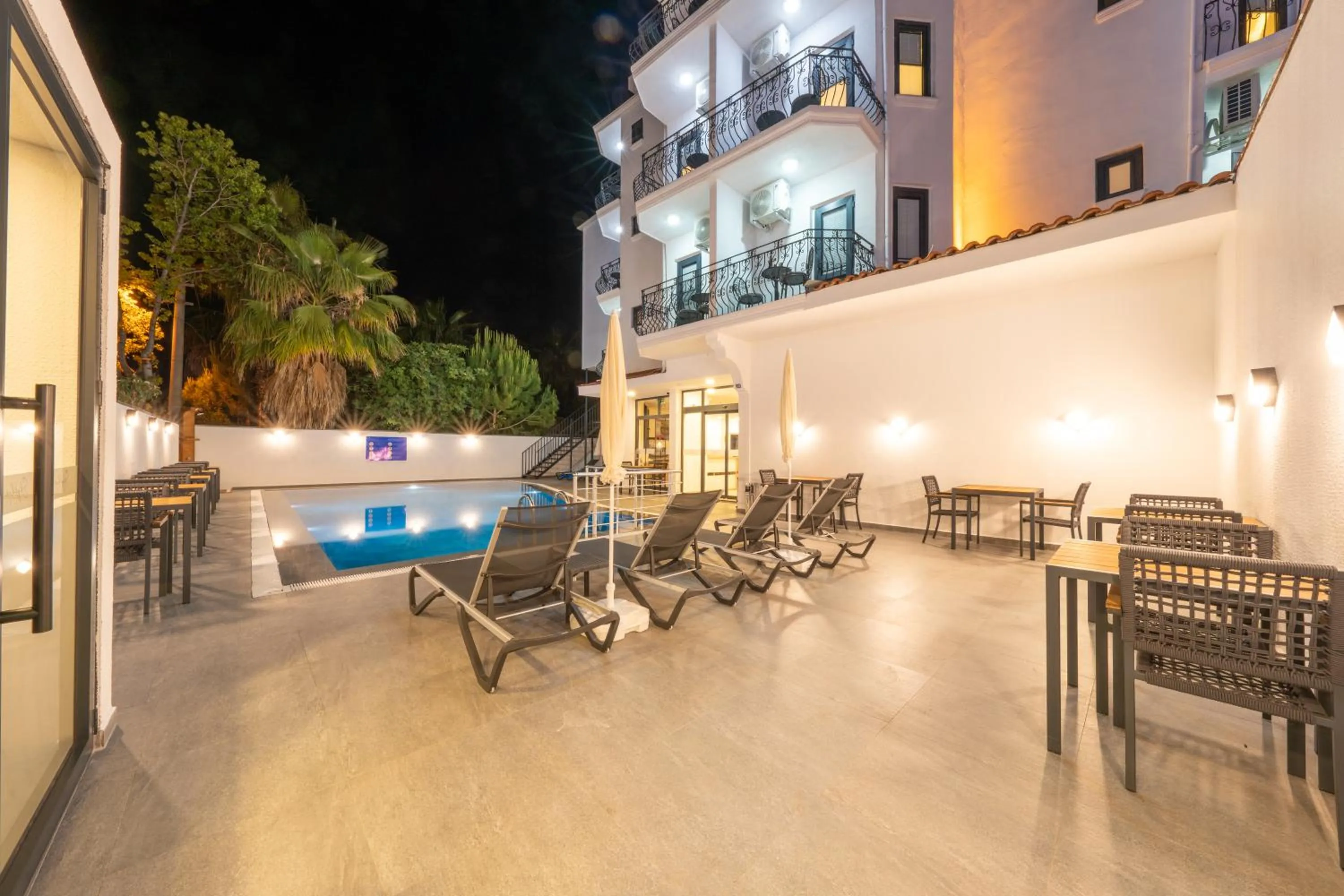 Property building in Skykhan Otel