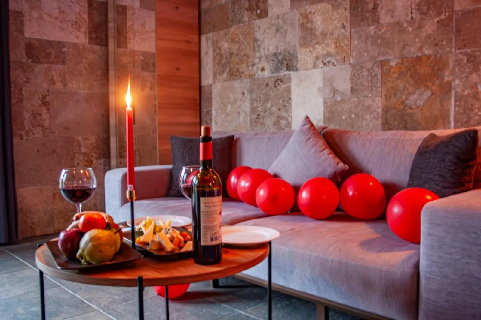 Living room in 216 North Hotel