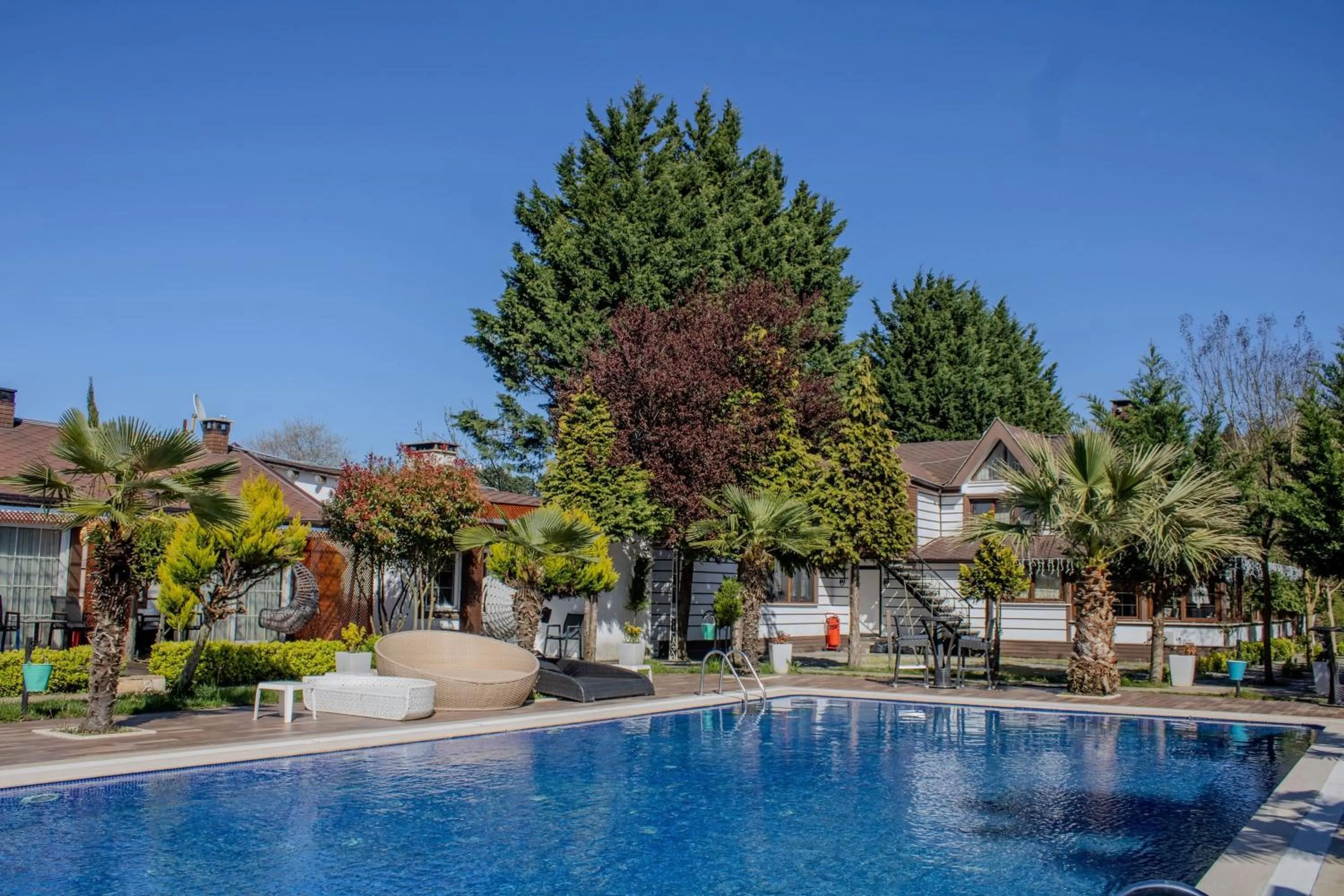 Swimming pool in 216 North Hotel