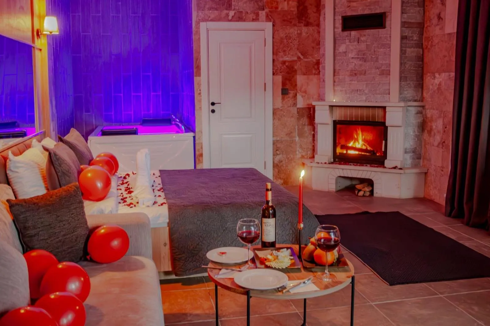 Living room in 216 North Hotel