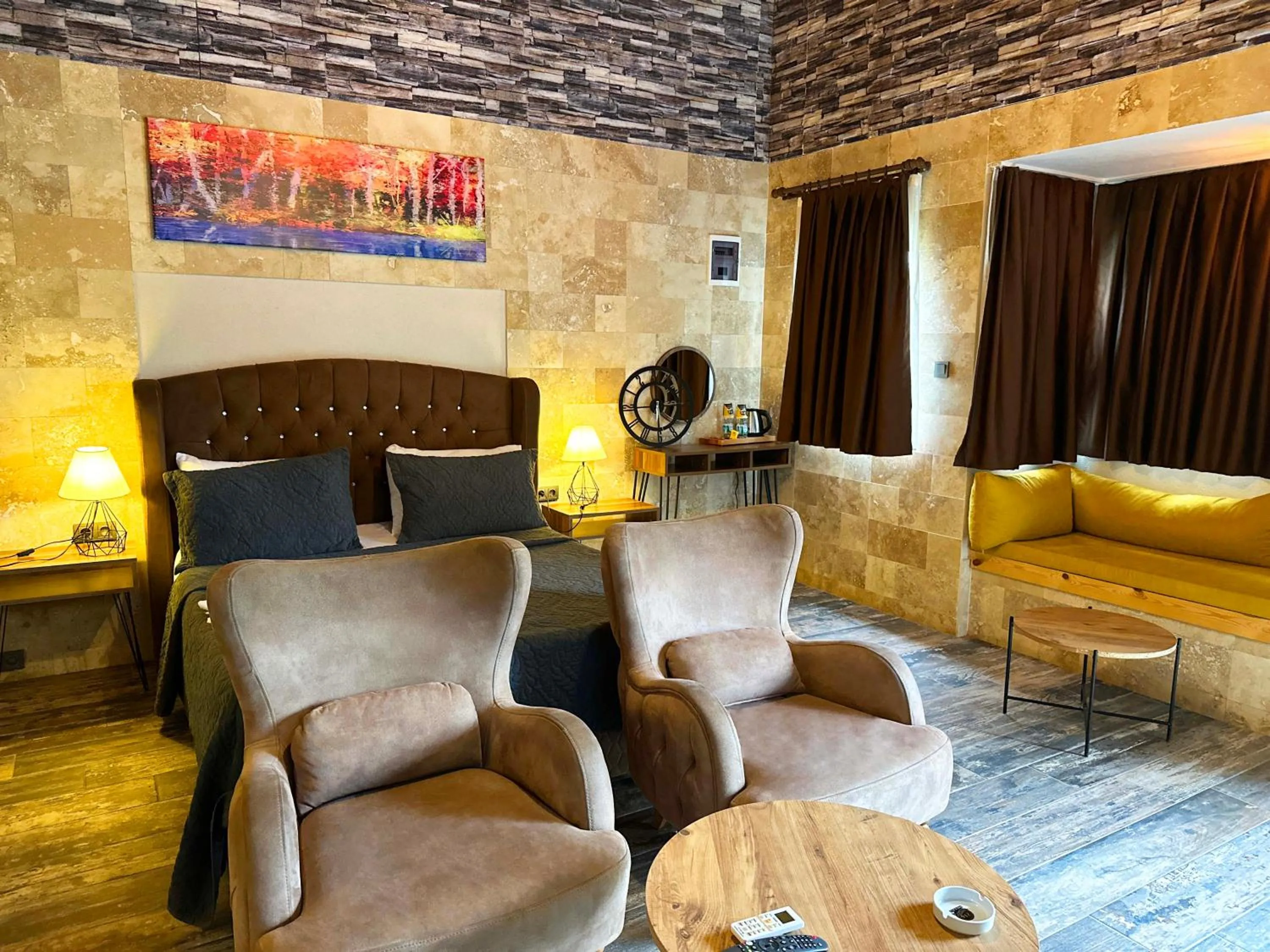 Living room in 216 North Hotel