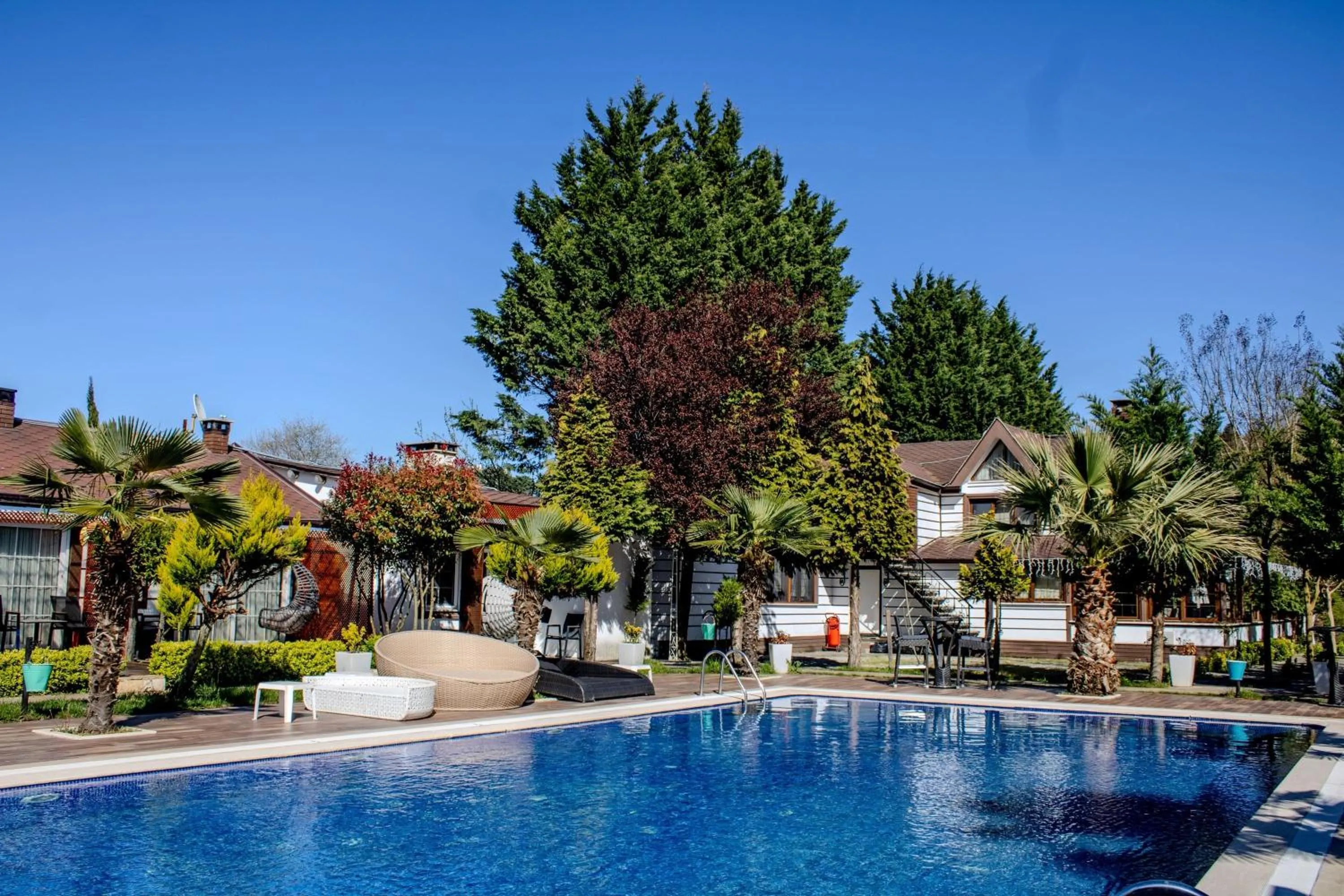 Swimming pool in 216 North Hotel