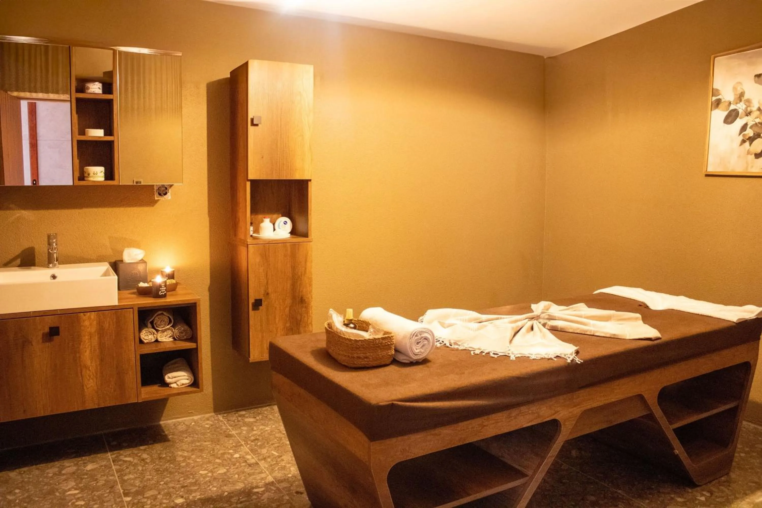 Sauna, Bed in 216 North Hotel