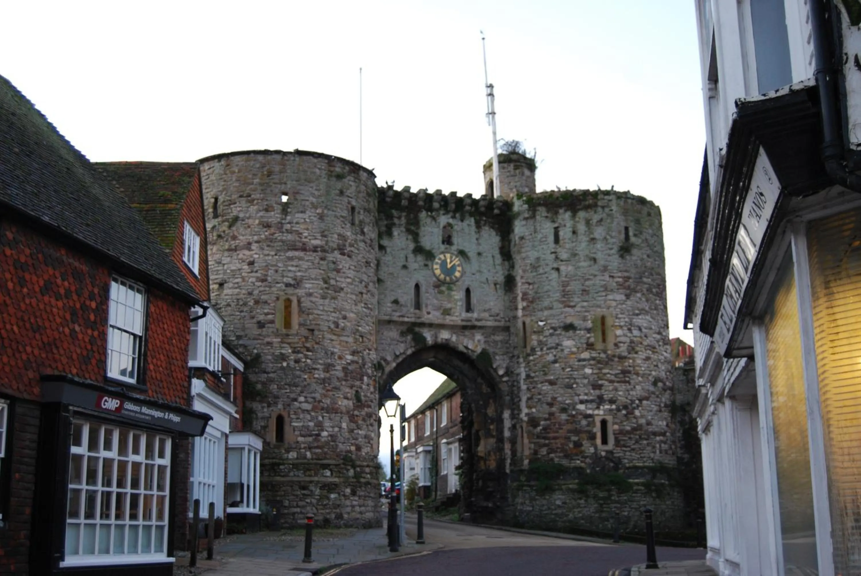 Property building in Hare & Hounds Bed & Breakfast