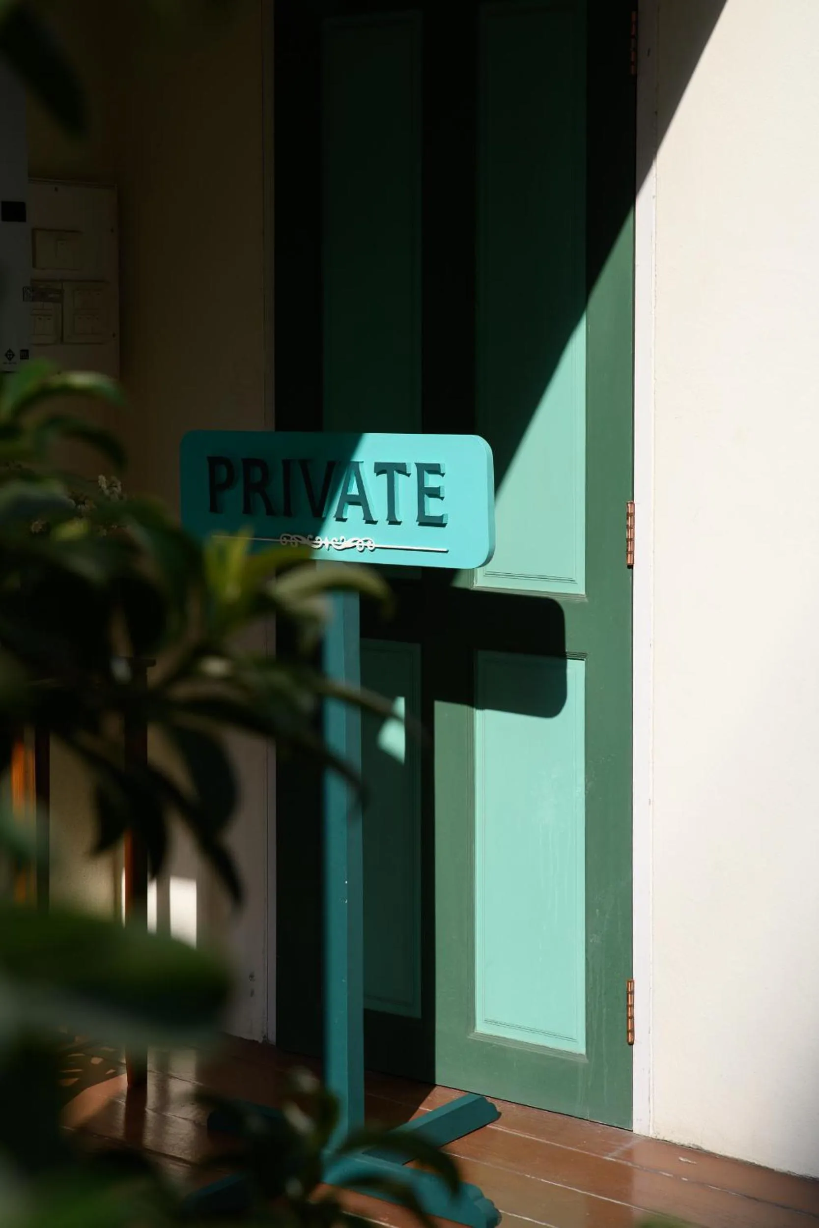 Logo/Certificate/Sign in Wallaya Heritage Stay