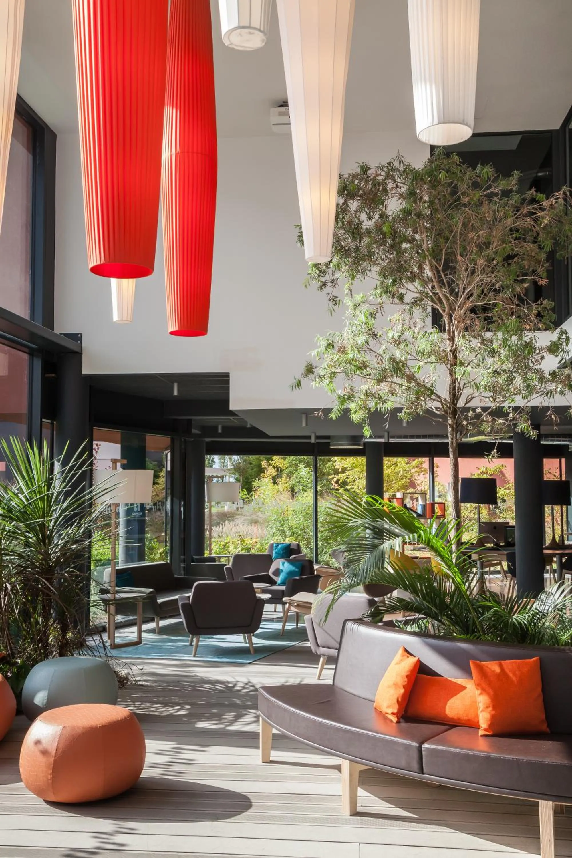 Lobby or reception in Nomad Paris Roissy CDG