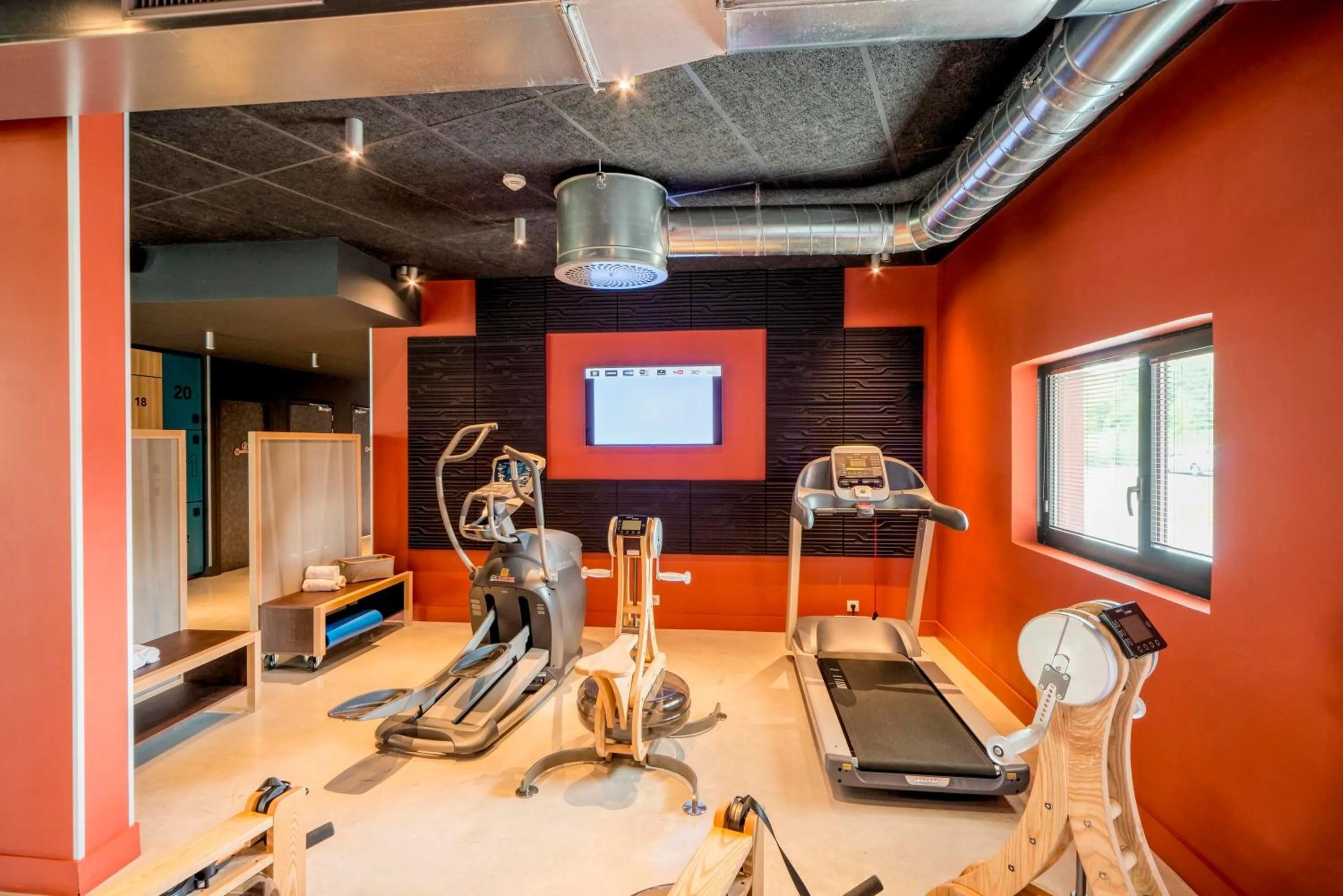 Day in Nomad Paris Roissy CDG