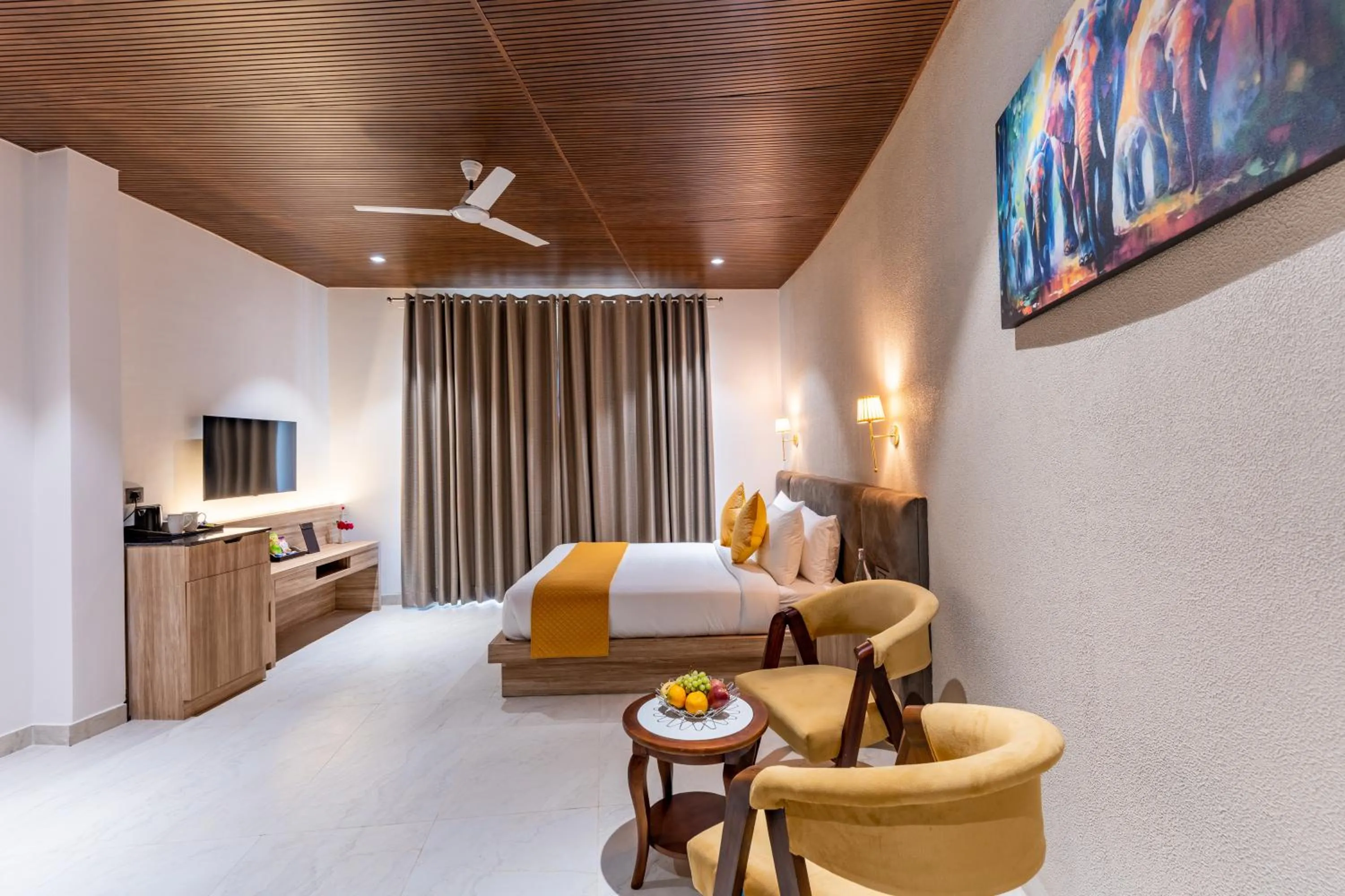 Bed in Shervani Pebbles & Pines Resort & Spa, Corbett