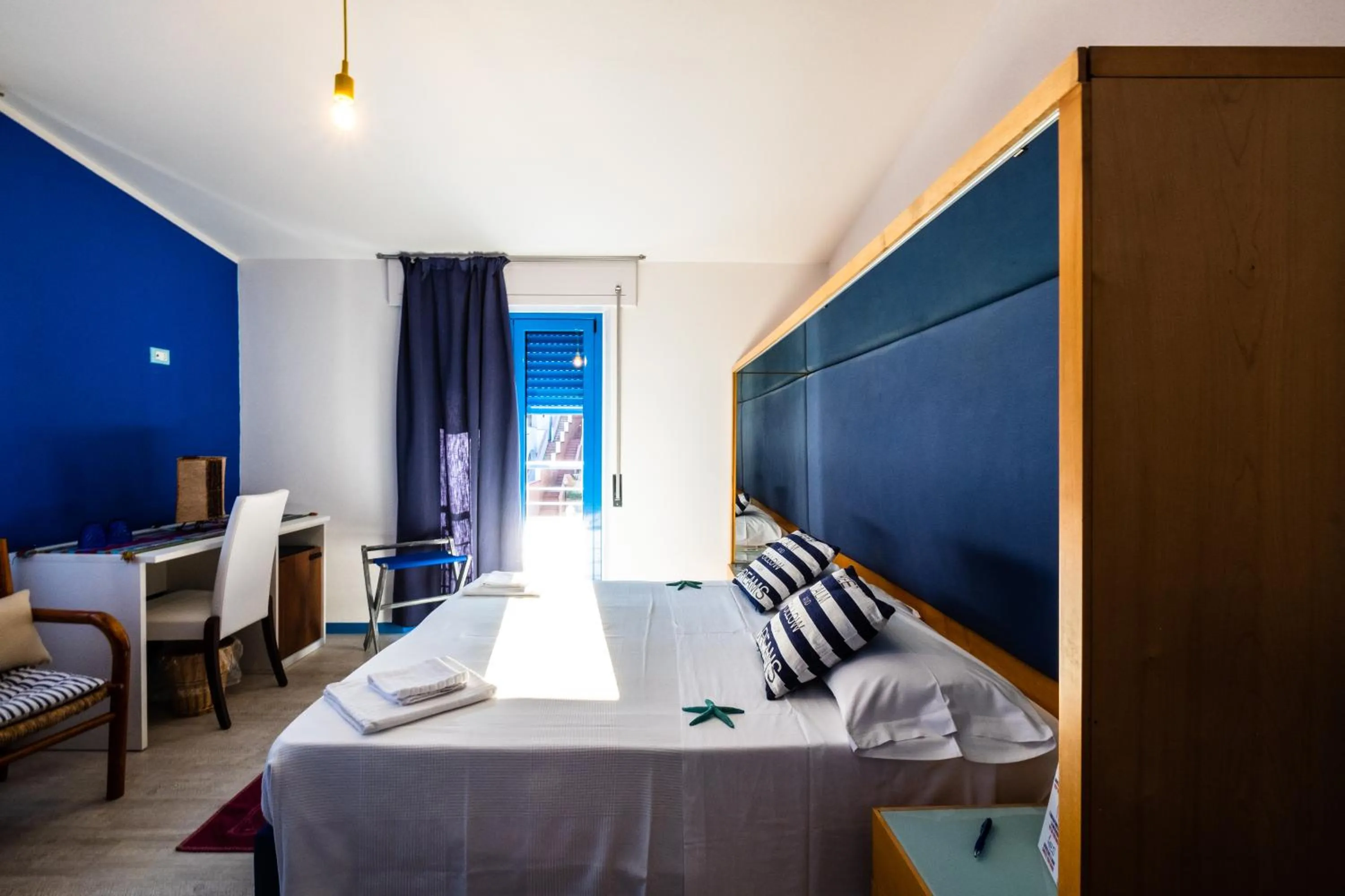 Photo of the whole room, Bed in La Favorita Hotel