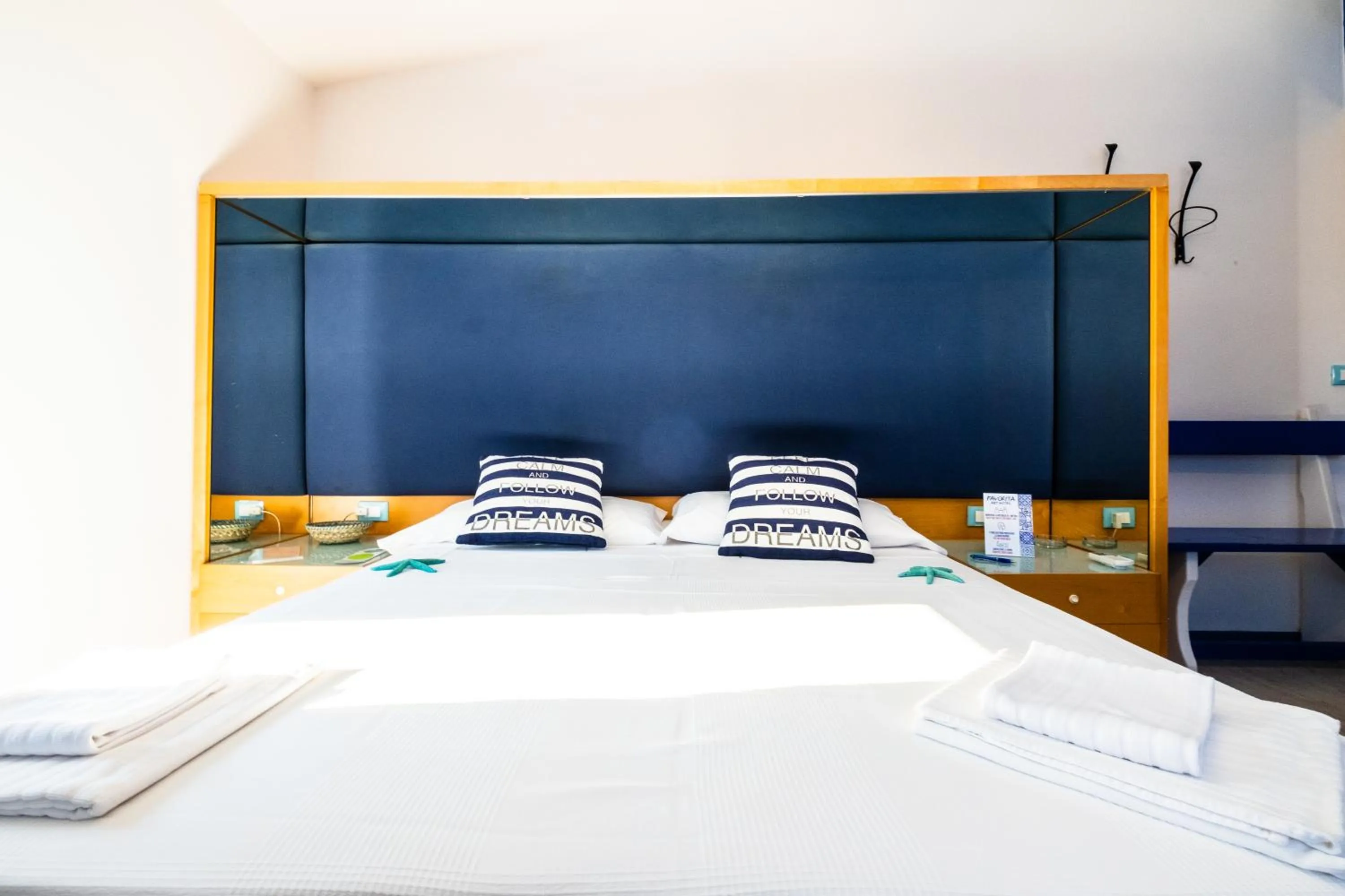 Bedroom, Bed in La Favorita Hotel