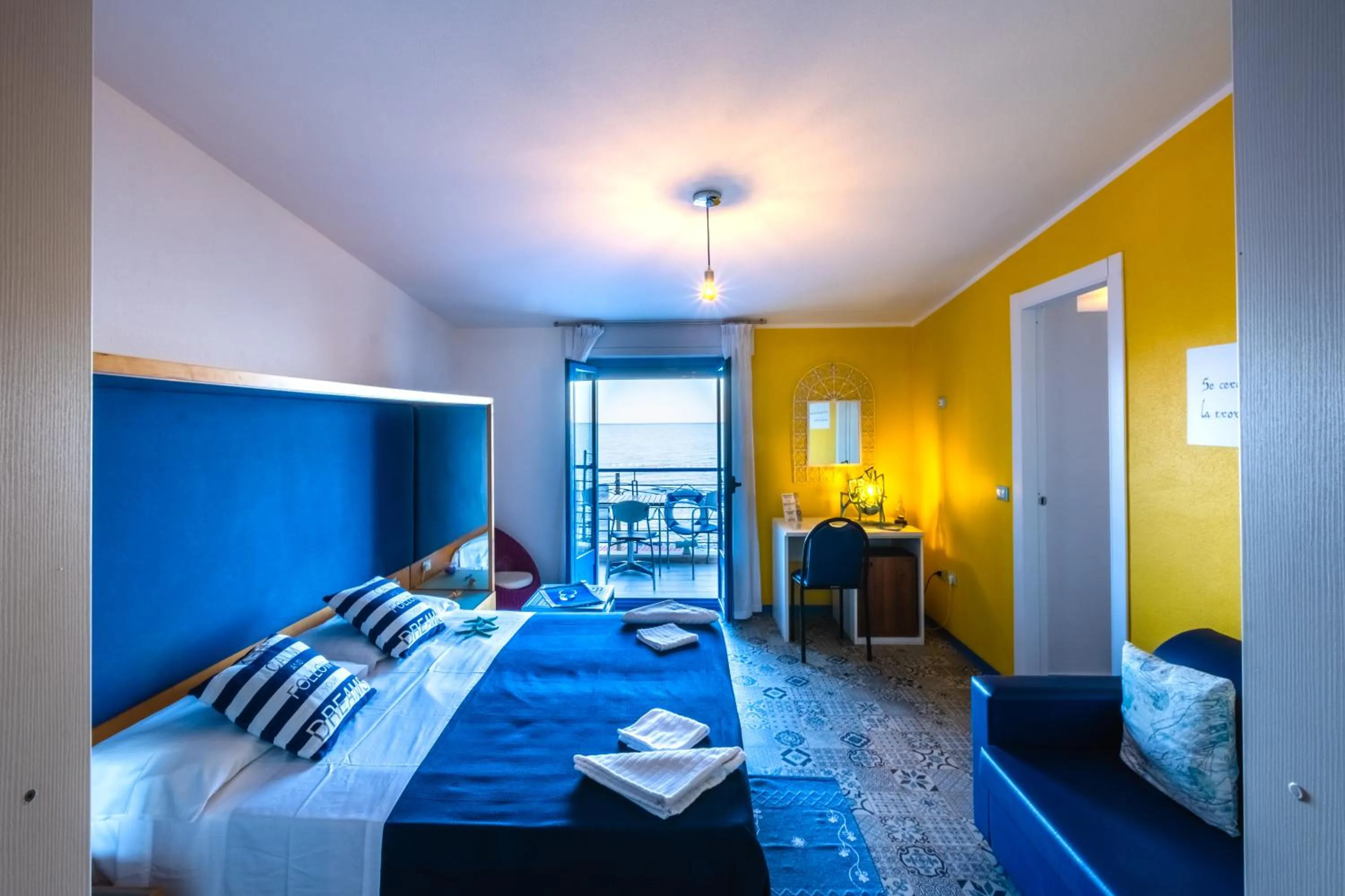 Bed in La Favorita Hotel