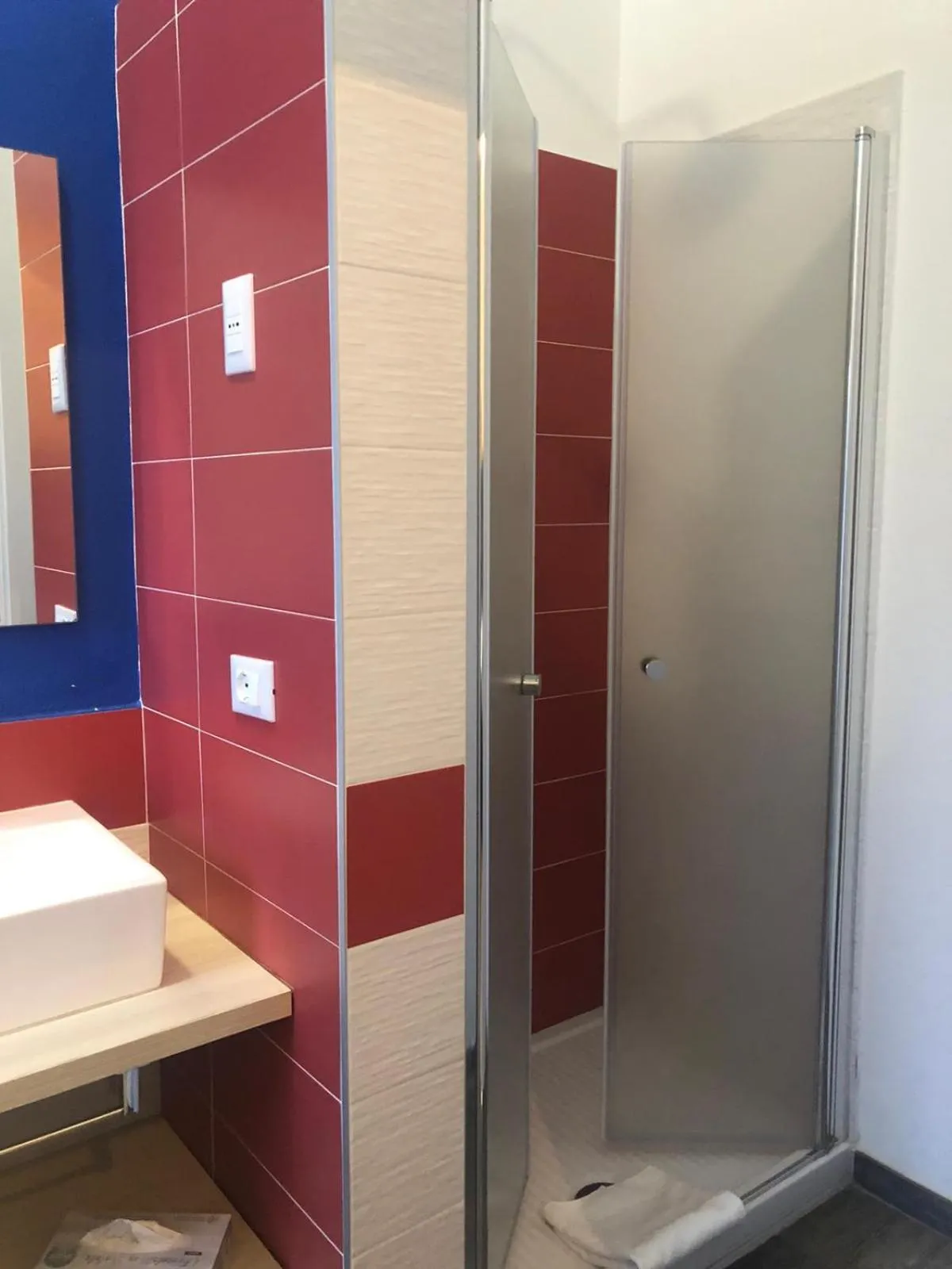 Shower in La Favorita Hotel