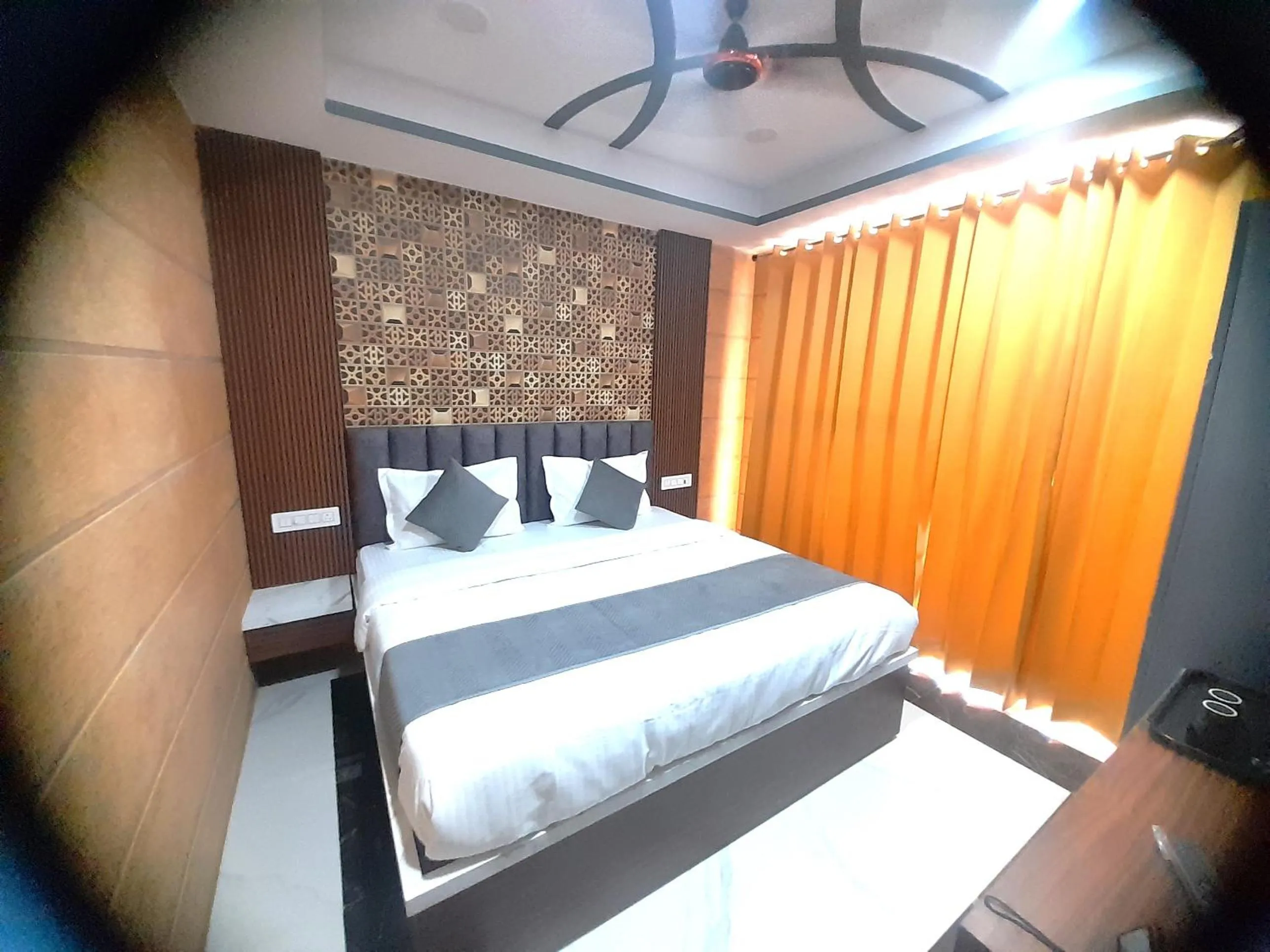 Bed in Hotel Asha Delight