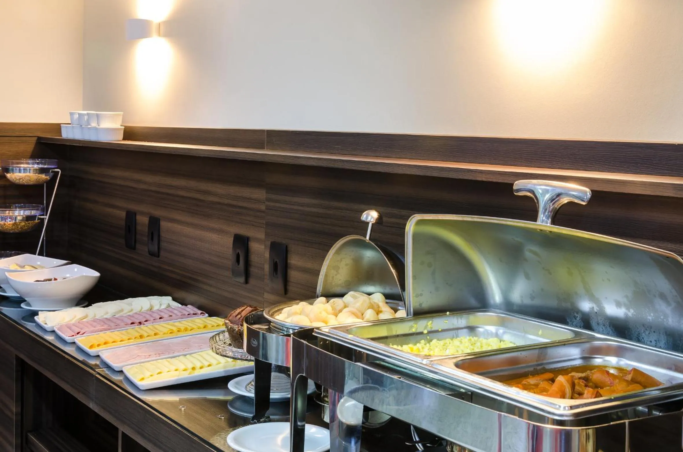 Restaurant/places to eat in Seleto Hotel