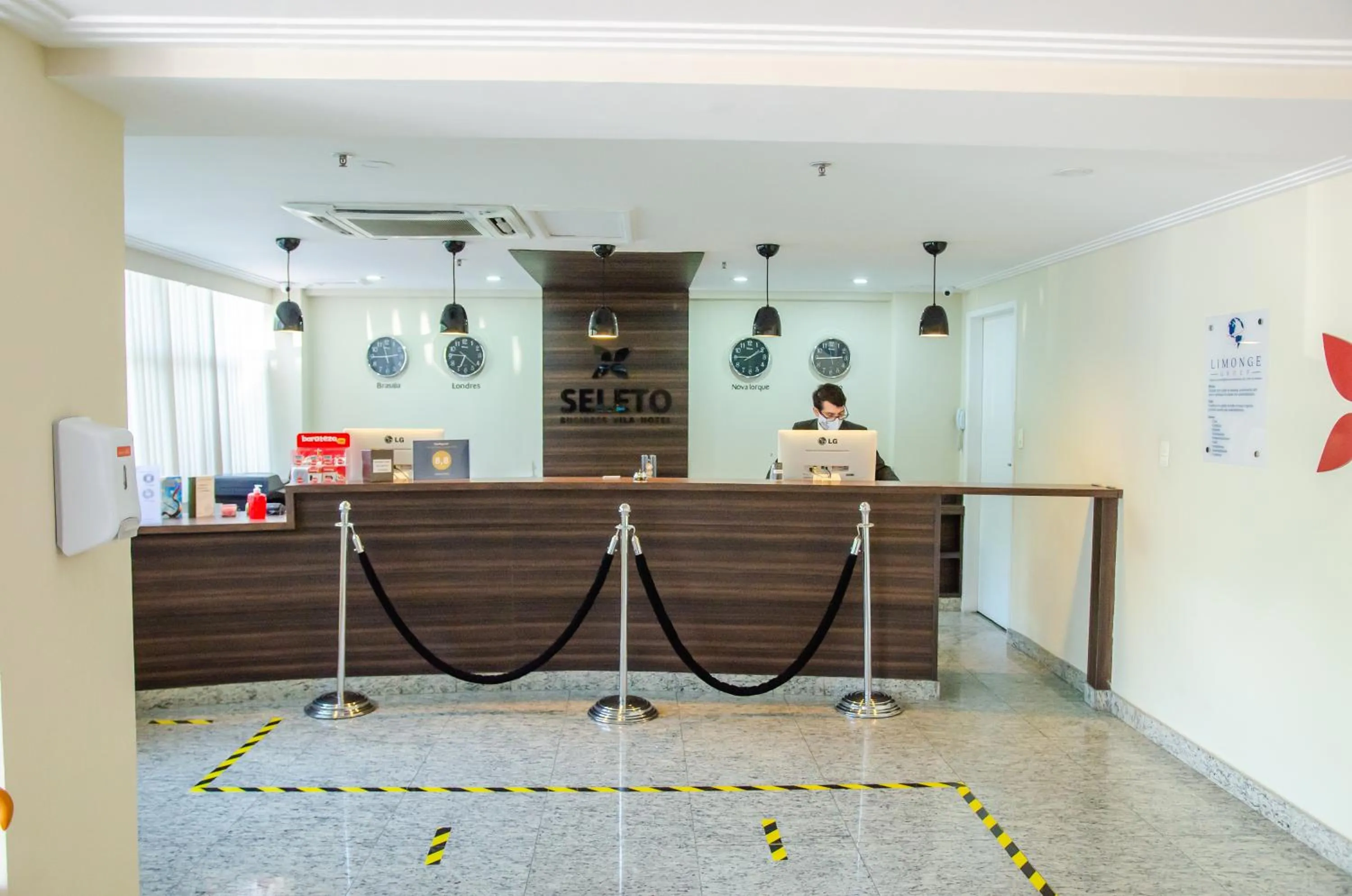 Lobby or reception in Seleto Hotel