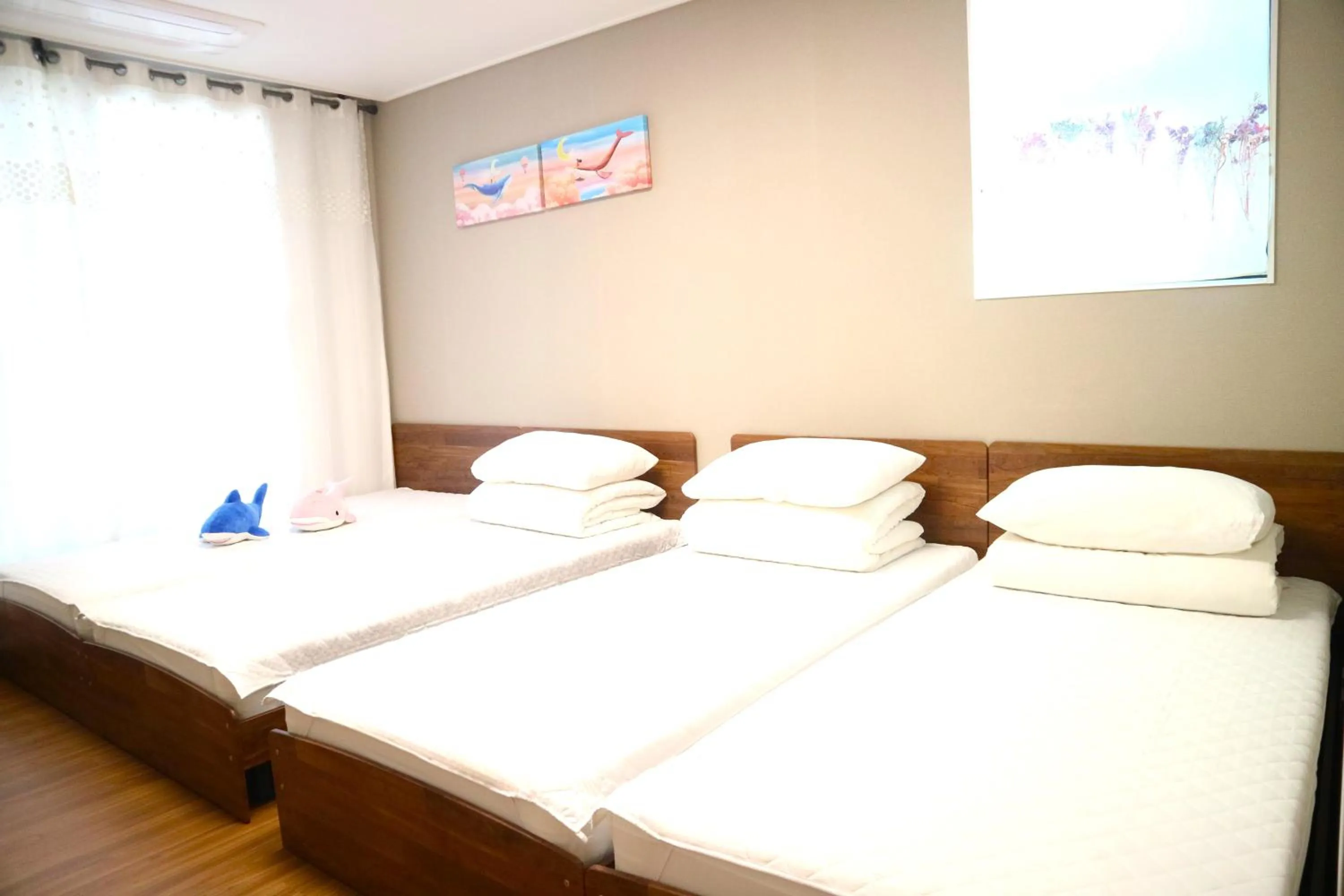 Bedroom, Bed in Incheon Airport Guest House King