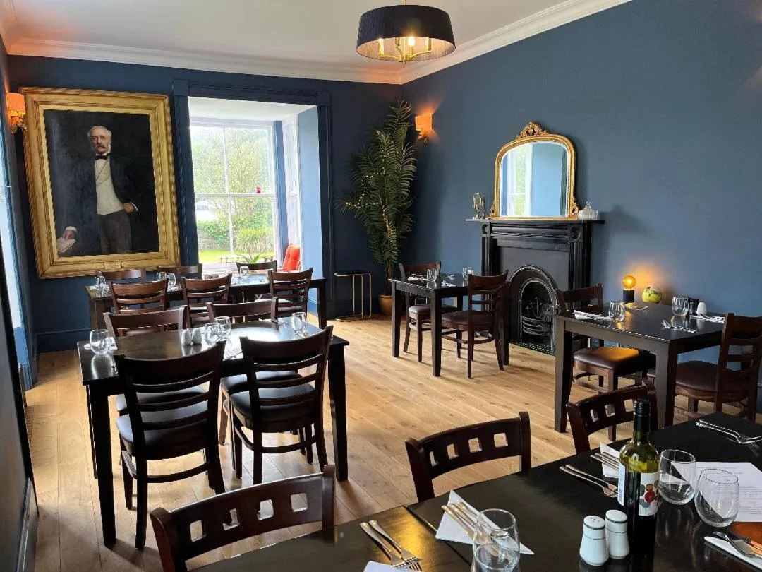 Restaurant/places to eat in Picton-House