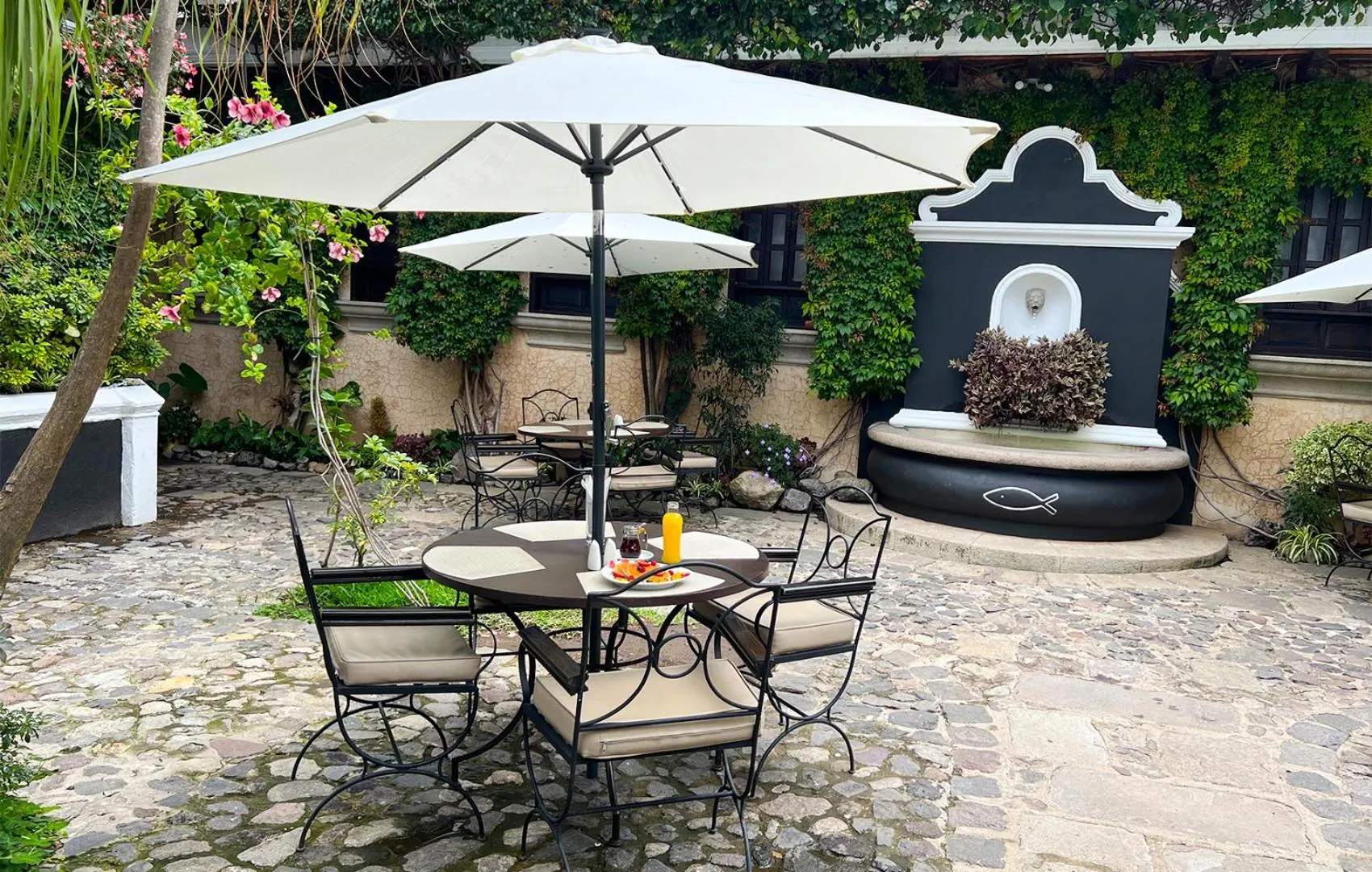 Restaurant/places to eat in Ciel Luxe Hotels Antigua Guatemala