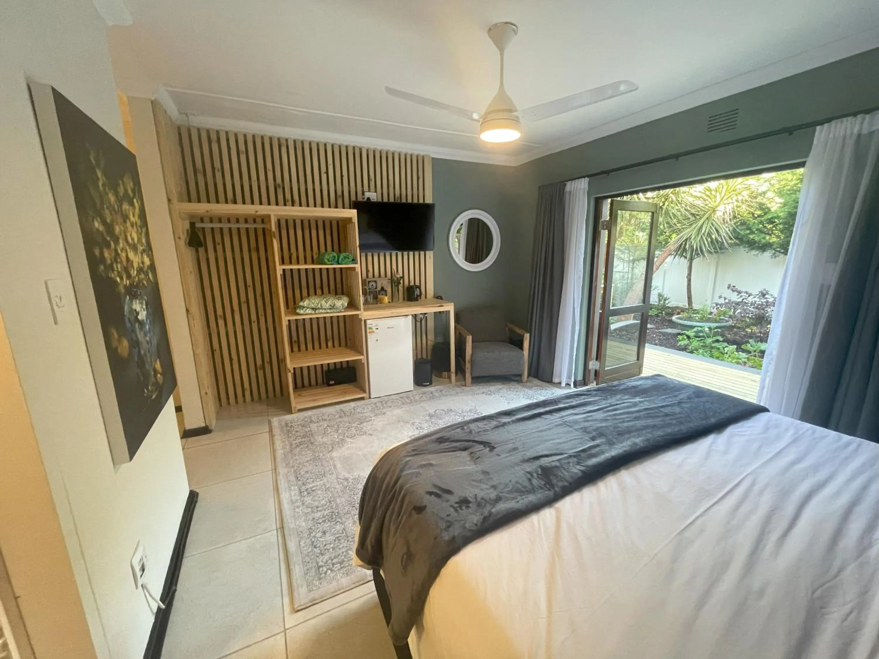 Standard King Room in Wilderness on Sea