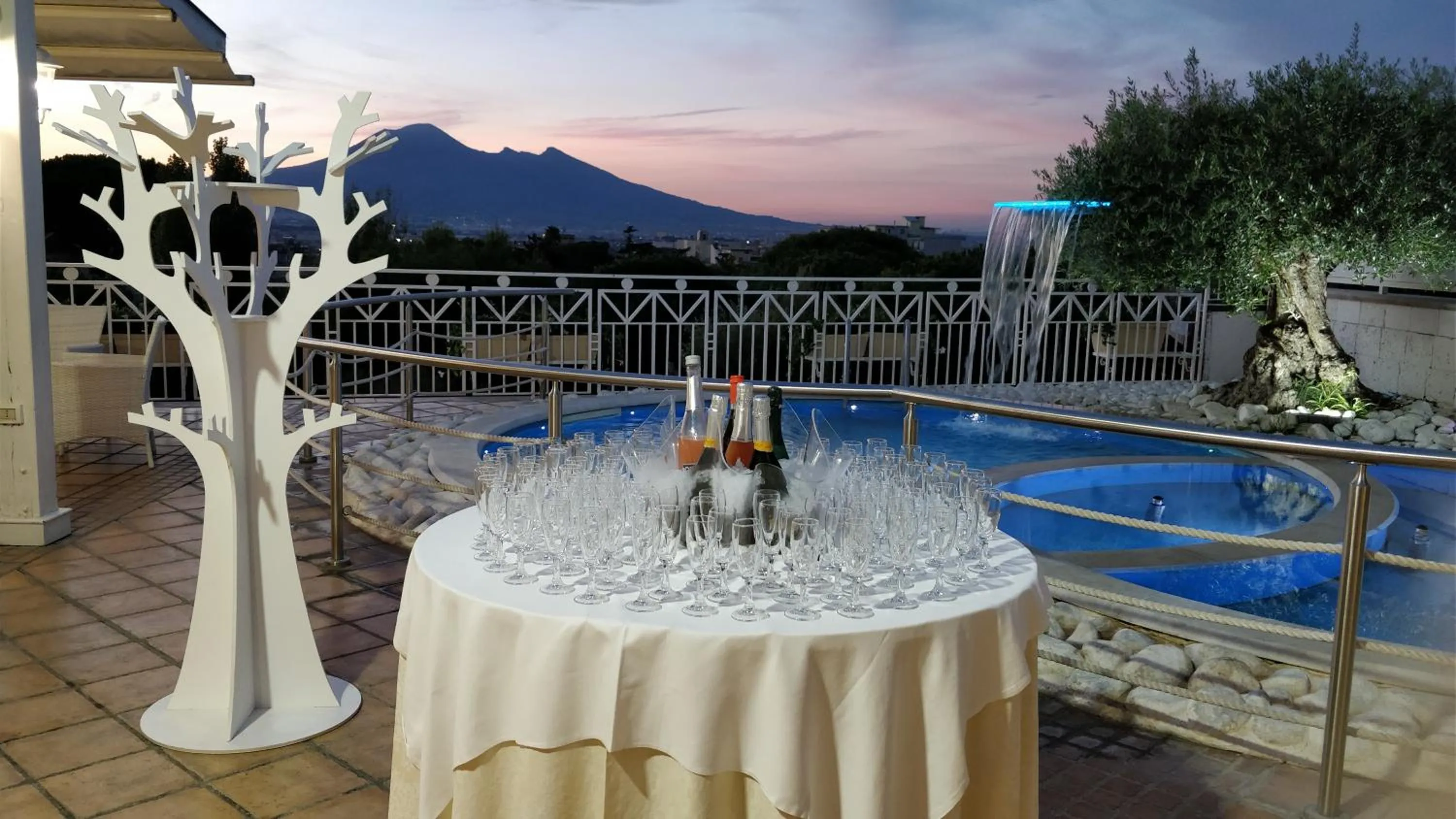 Restaurant/places to eat in Al Vecchio Cellaio Historical Guest House