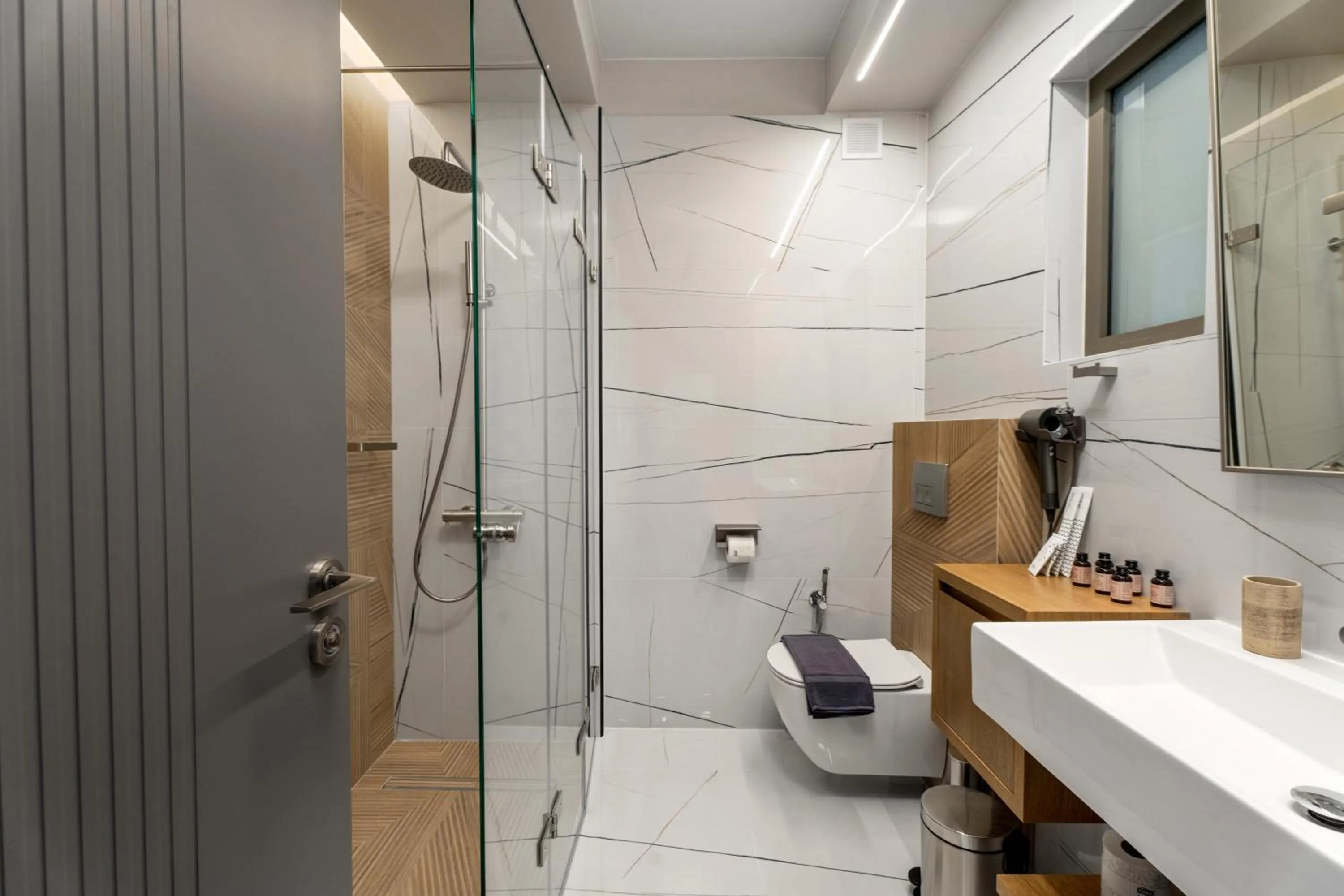 Bathroom in Ennea Muses Rooms and Suites