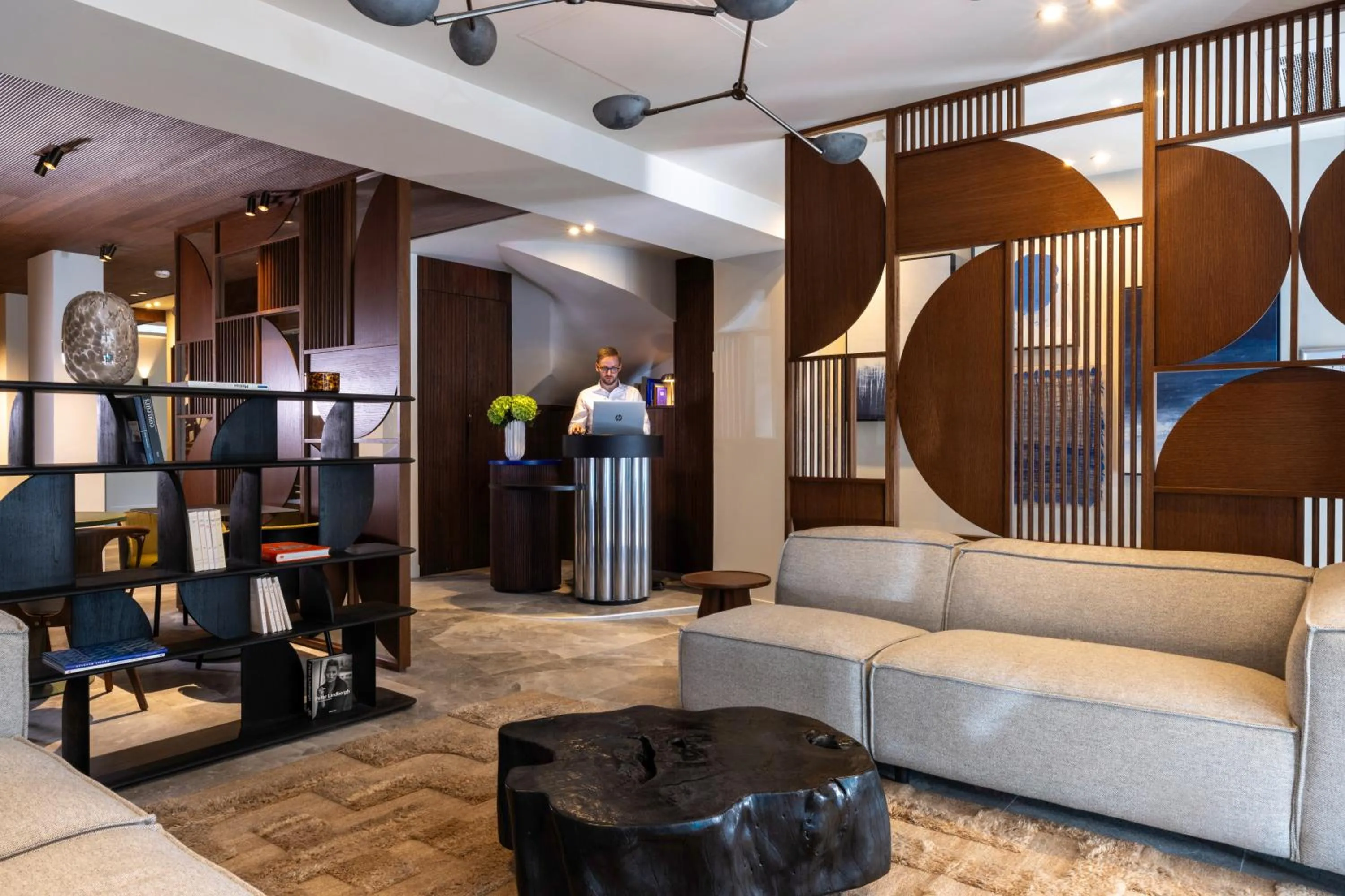 Lobby or reception in Hôtel Cristal Champs Elysées