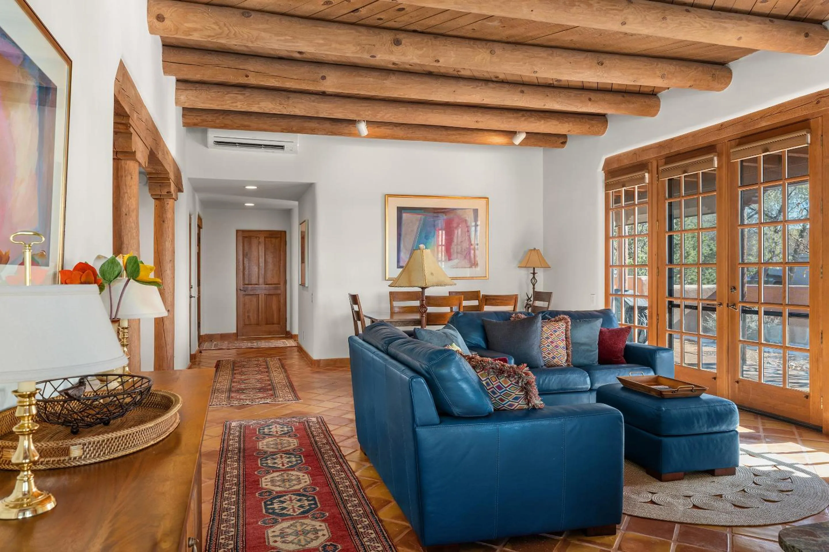 Living room in Quail run