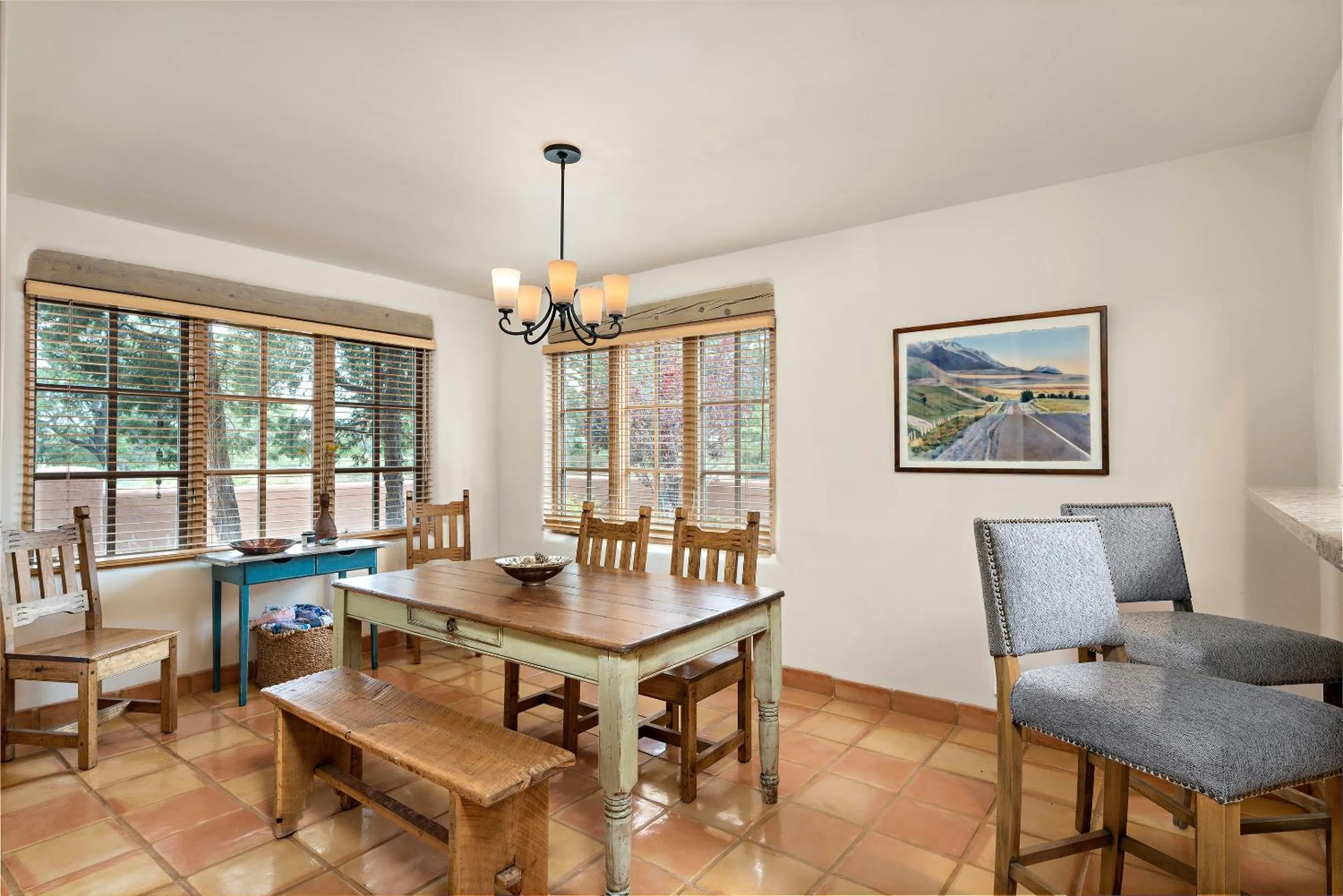 Dining area in Quail run