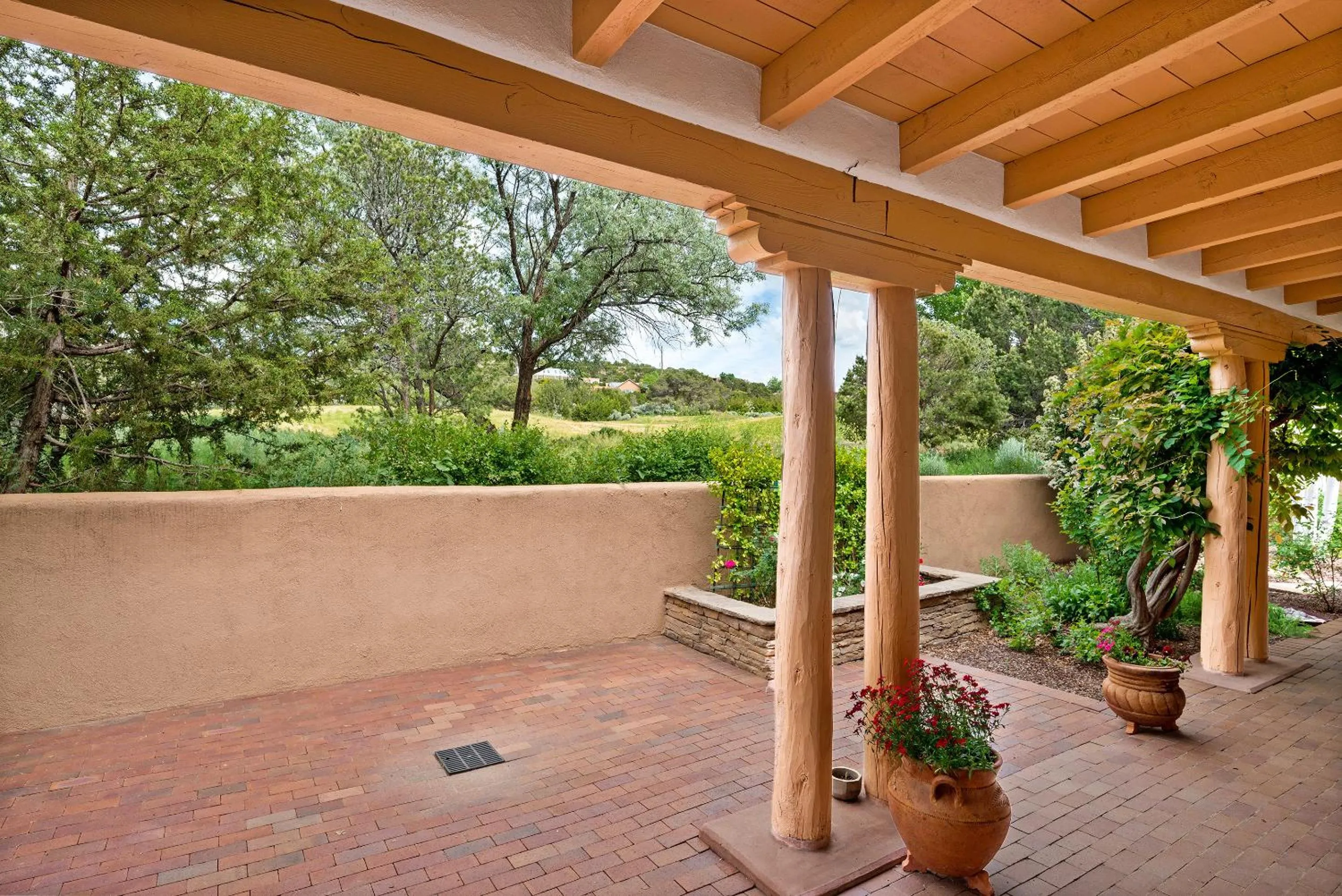Patio in Quail run