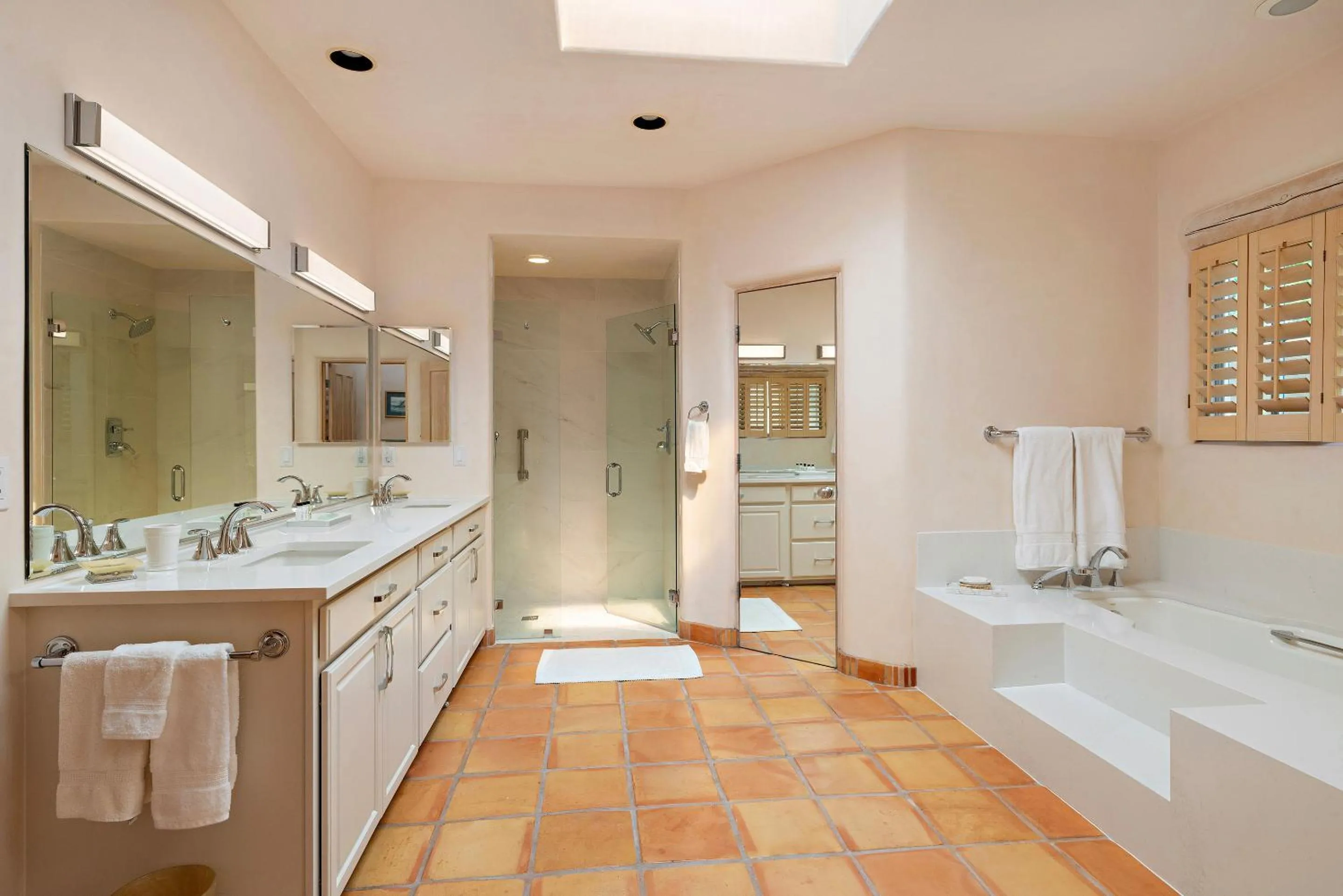 Shower in Quail run