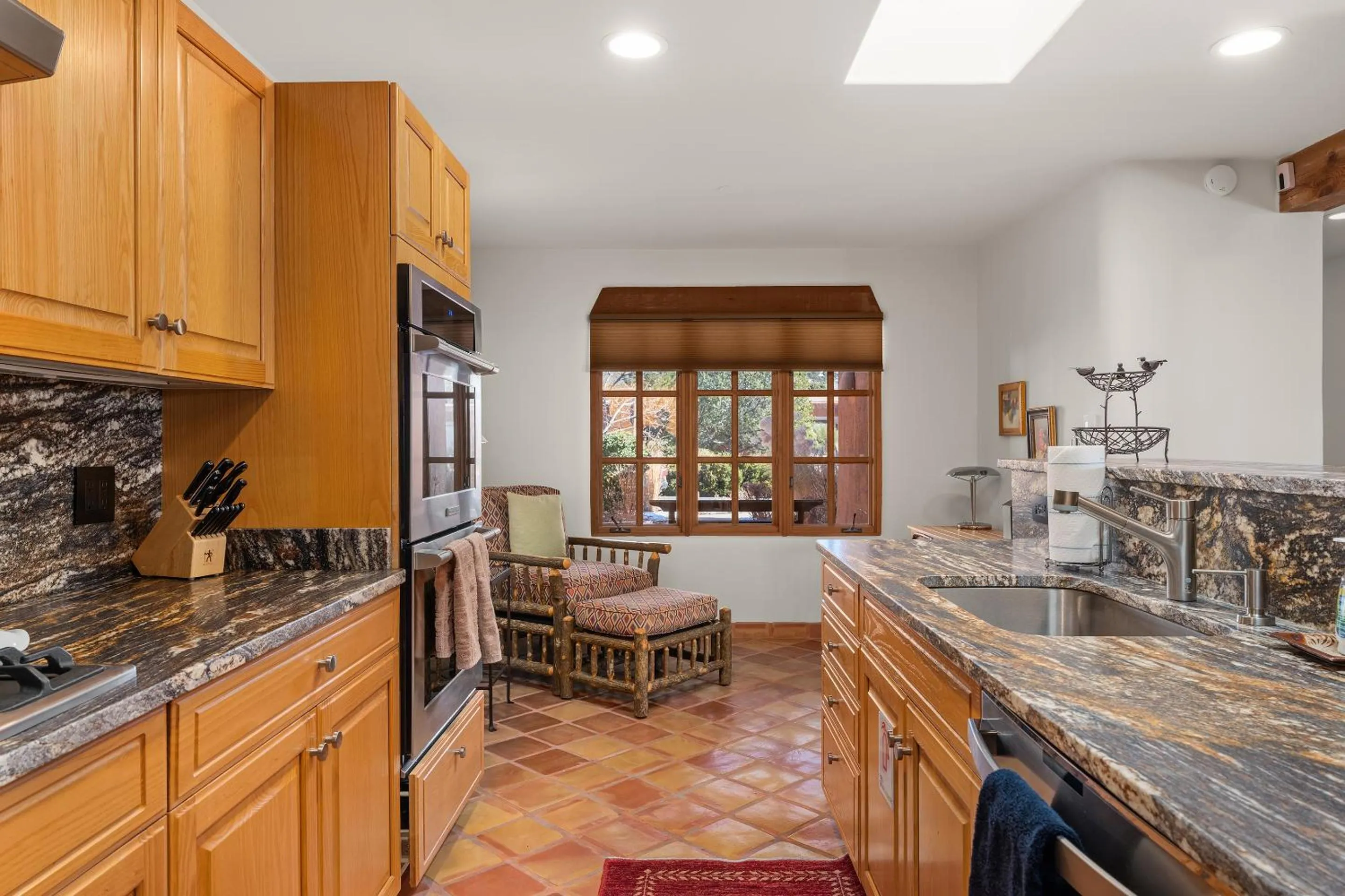 Kitchen or kitchenette in Quail run