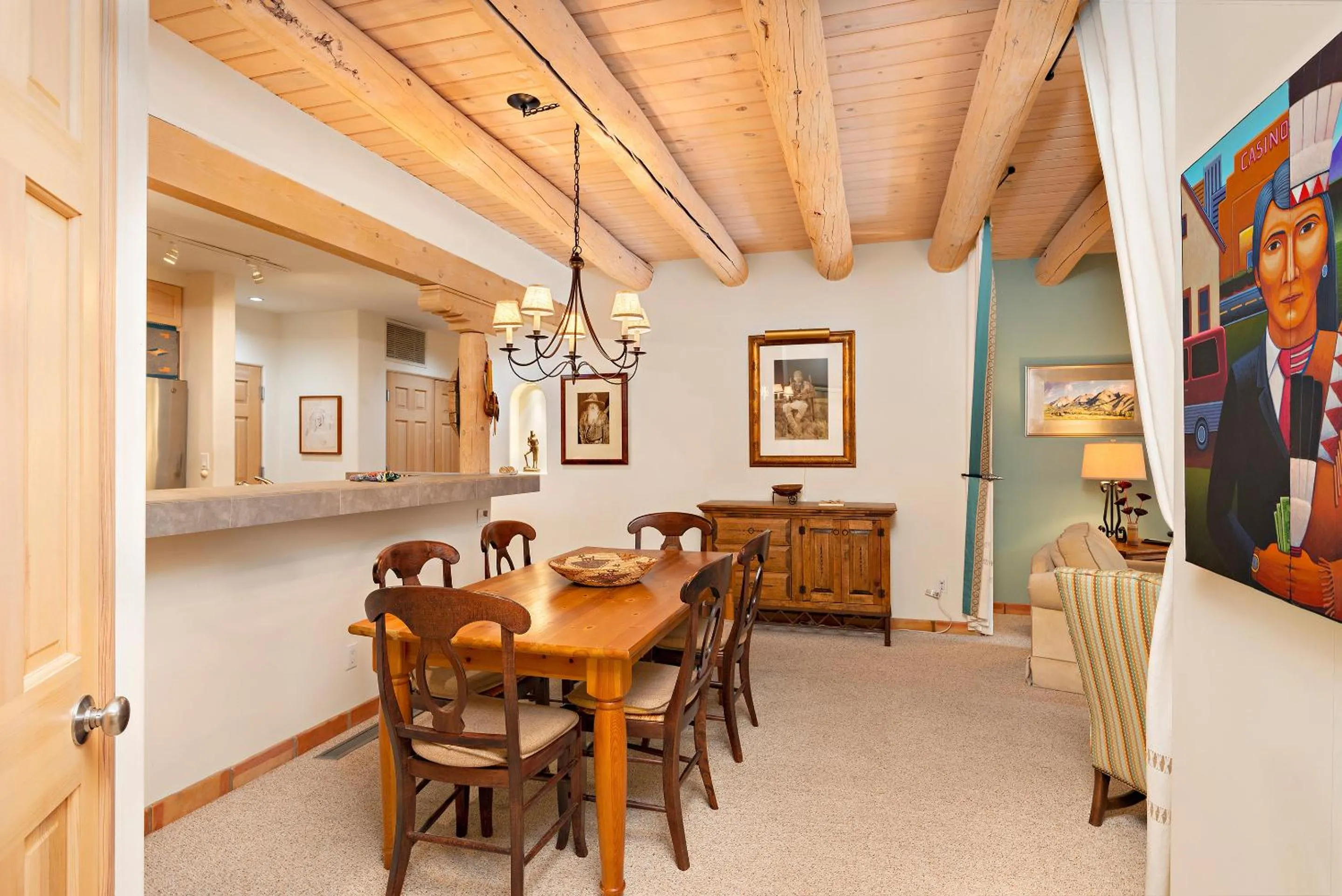 Dining area in Quail run