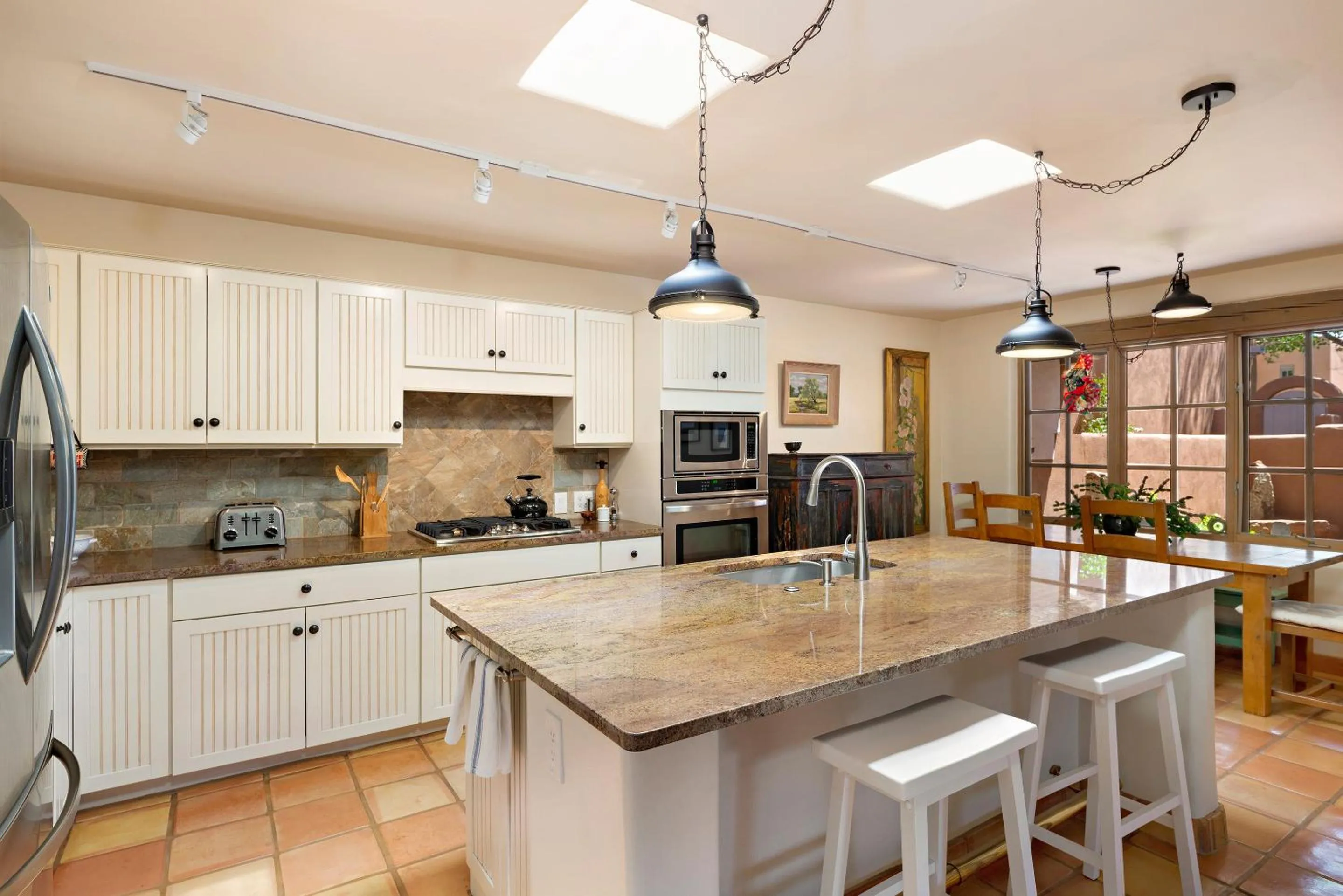 Kitchen or kitchenette in Quail run