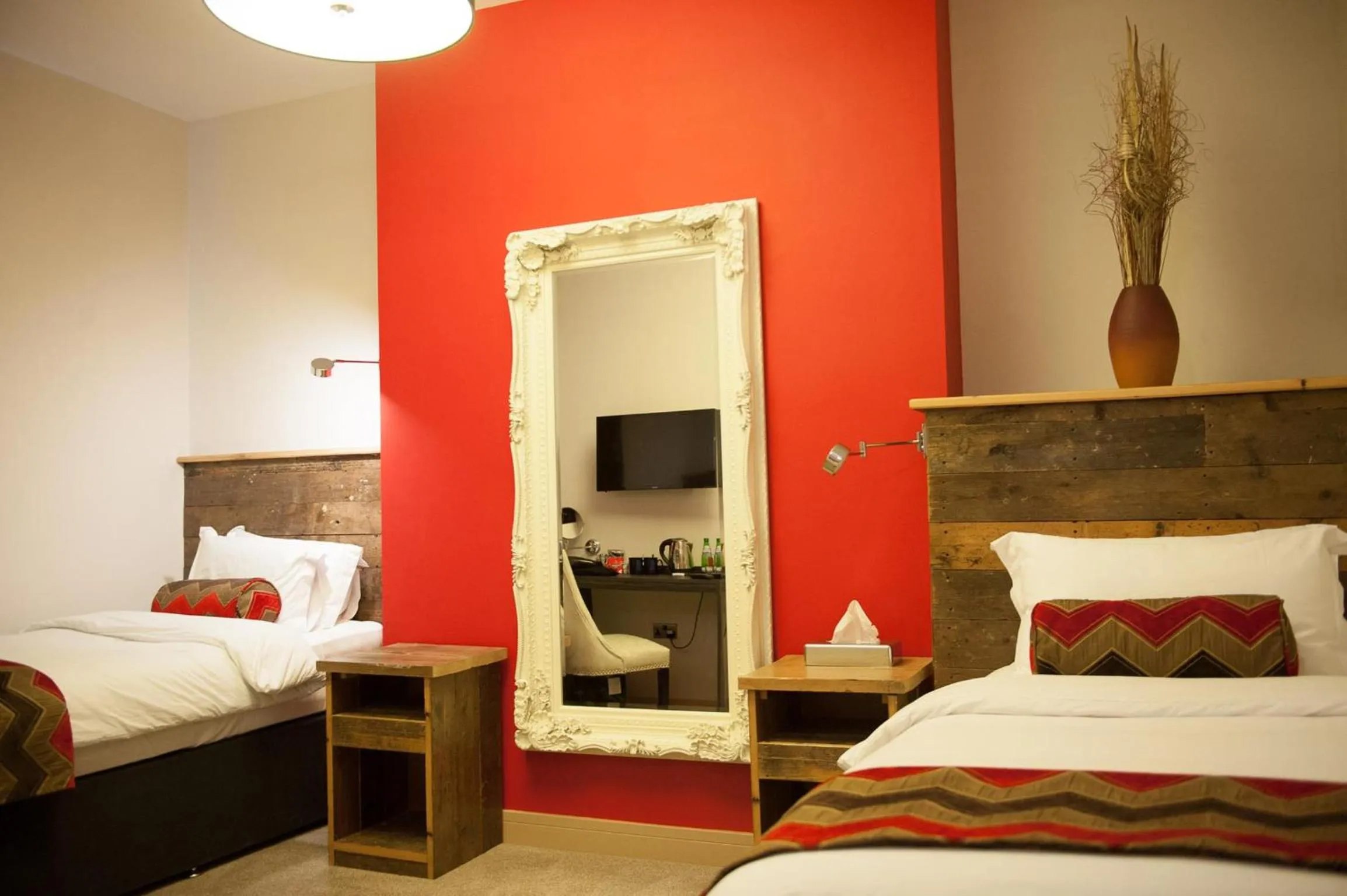 Bedroom, Bed in Hotel Forty One