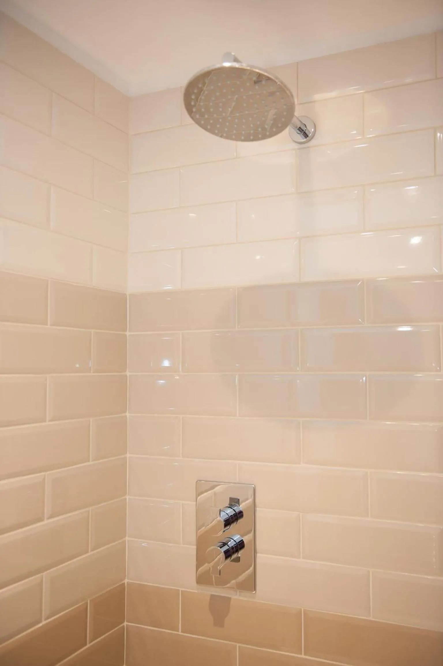 Shower in Hotel Forty One