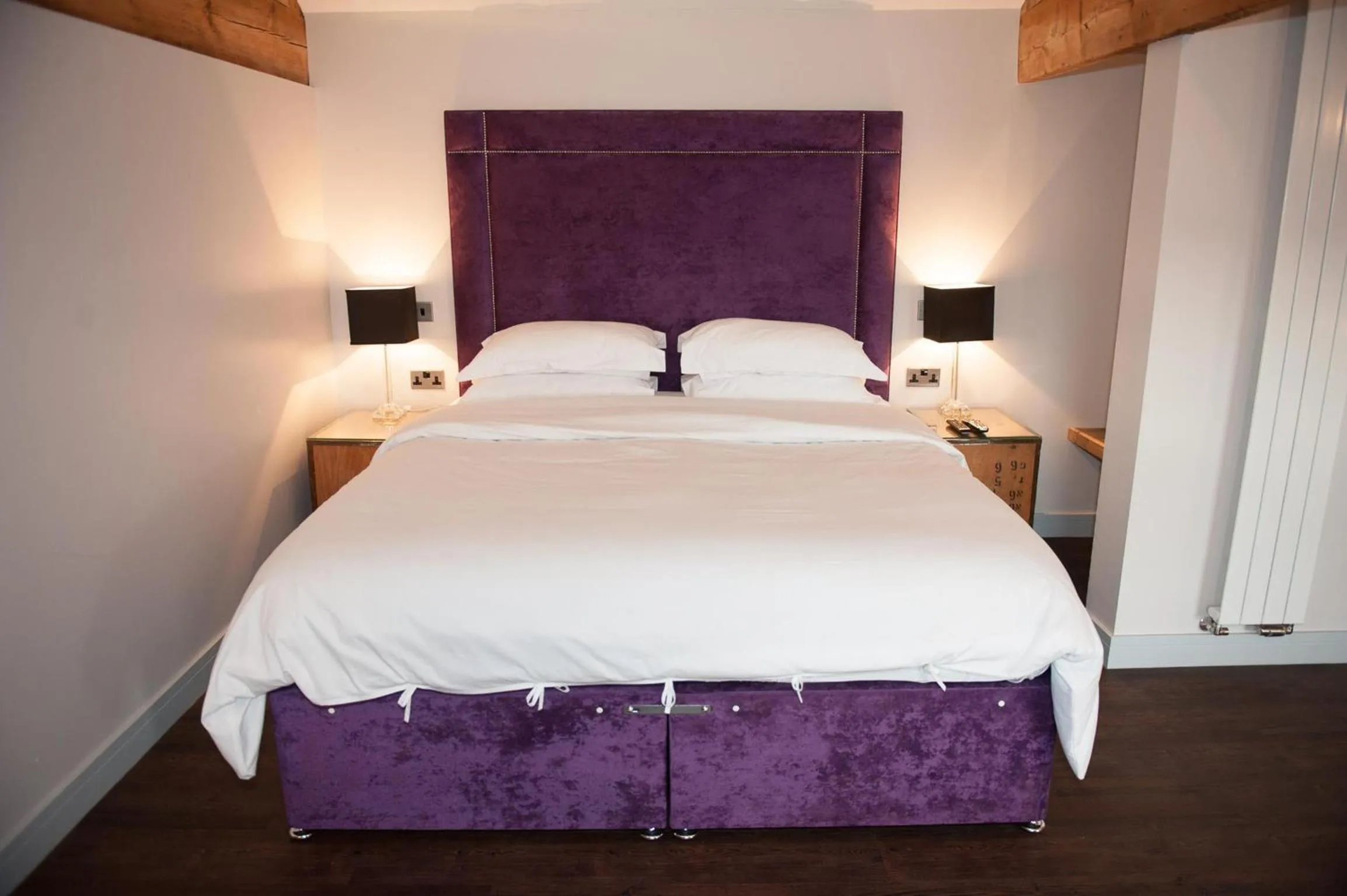 Bed in Hotel Forty One