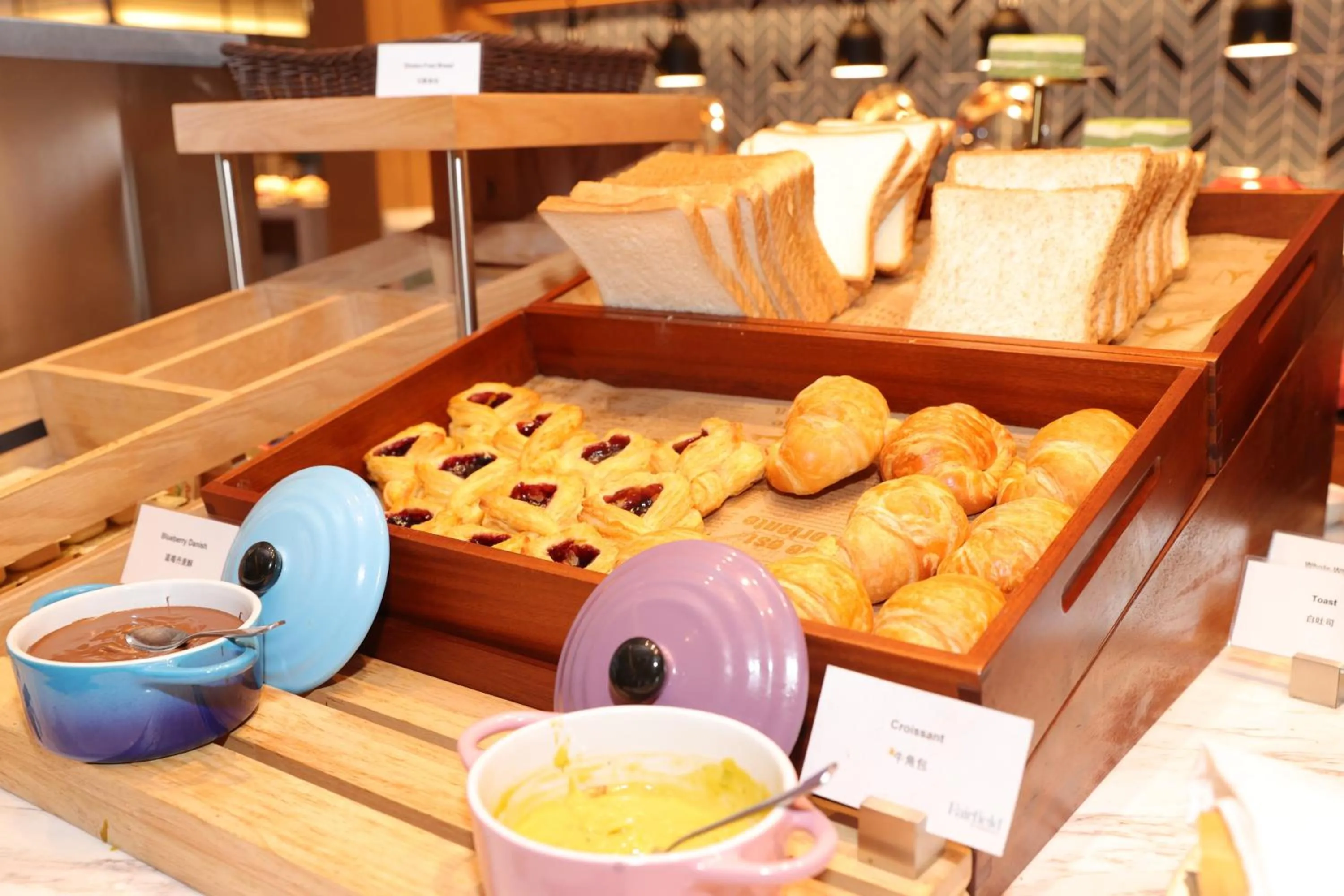 Breakfast in Fairfield by Marriott Guangzhou Konggang