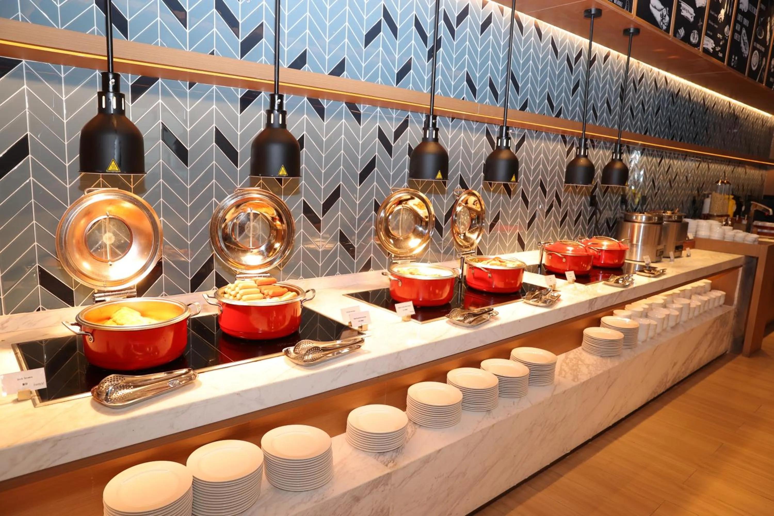 Restaurant/places to eat in Fairfield by Marriott Guangzhou Konggang