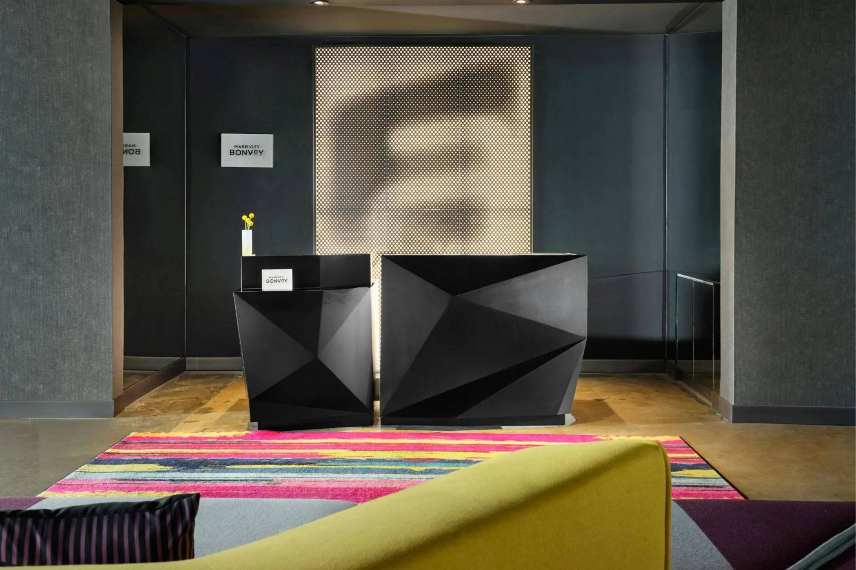 Lobby or reception in Aloft Waukee