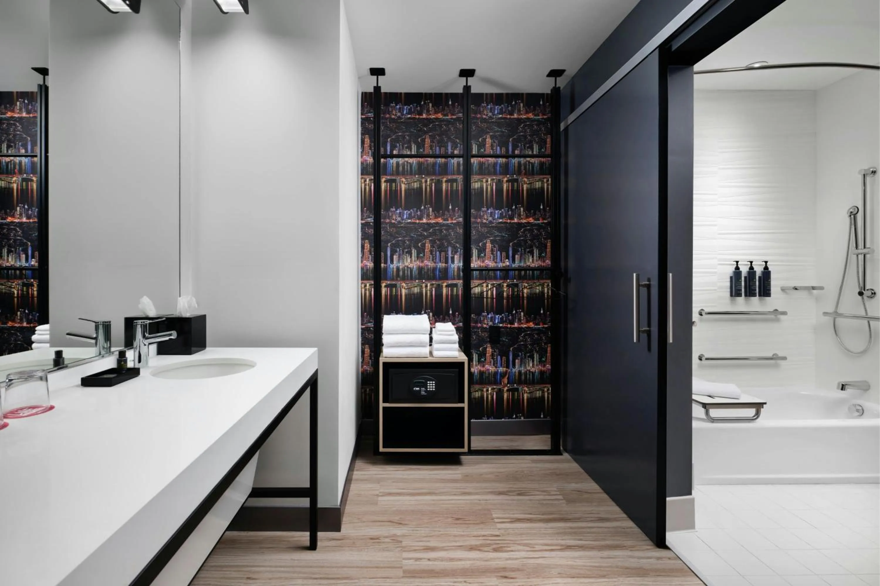 Bathroom in Aloft Waukee