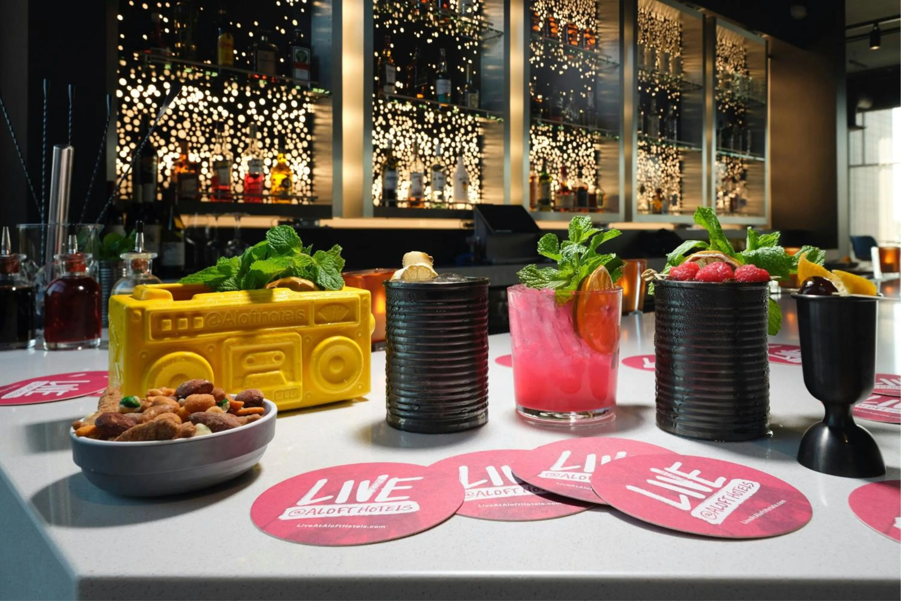 Restaurant/places to eat in Aloft Waukee