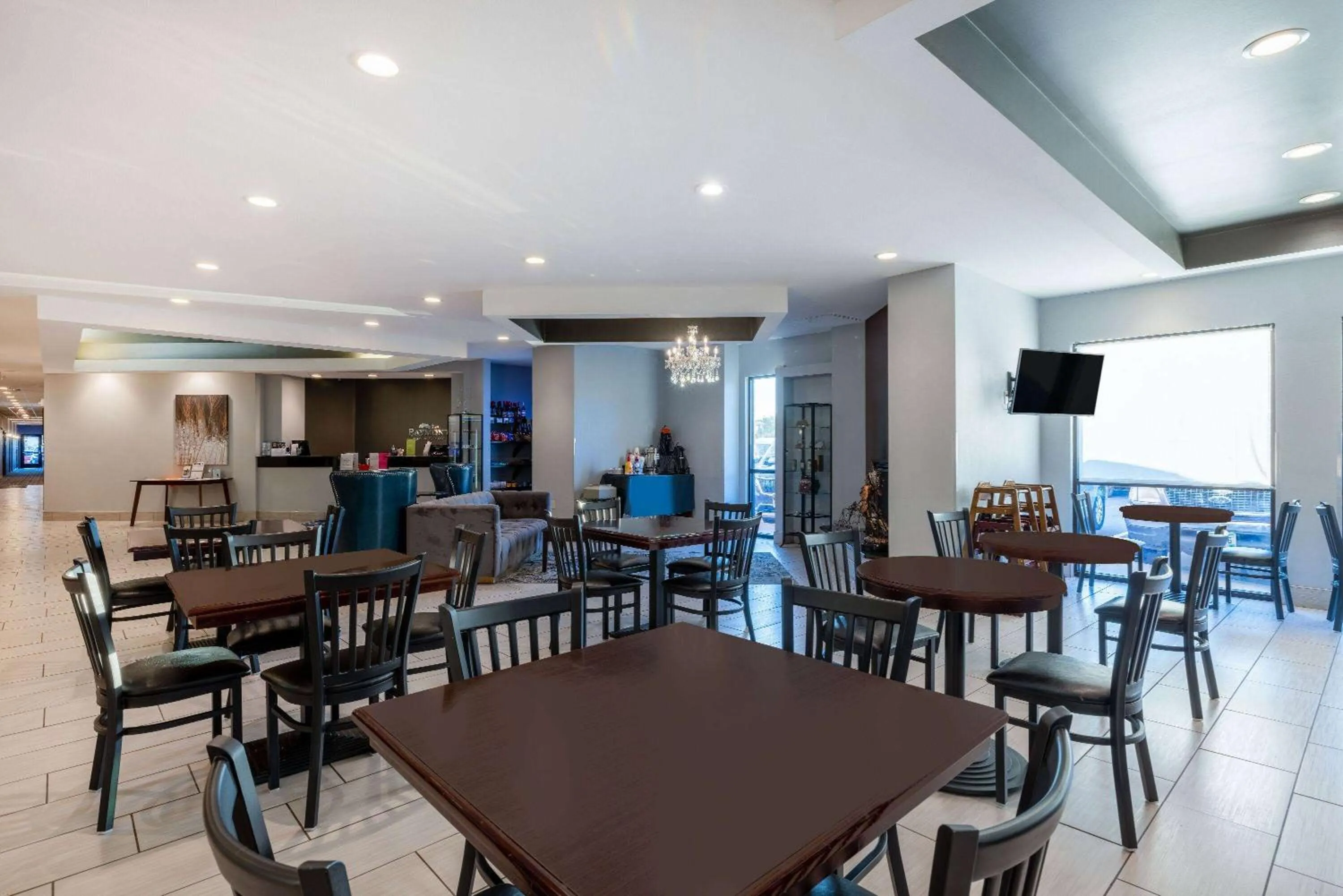 Breakfast in Baymont by Wyndham Rapid City