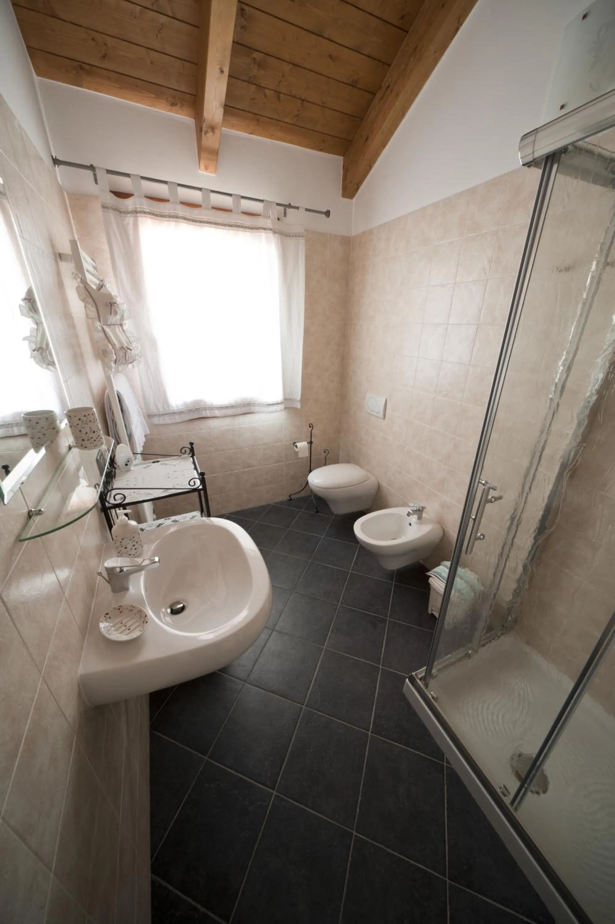 Bathroom in B&B LA Garzetta