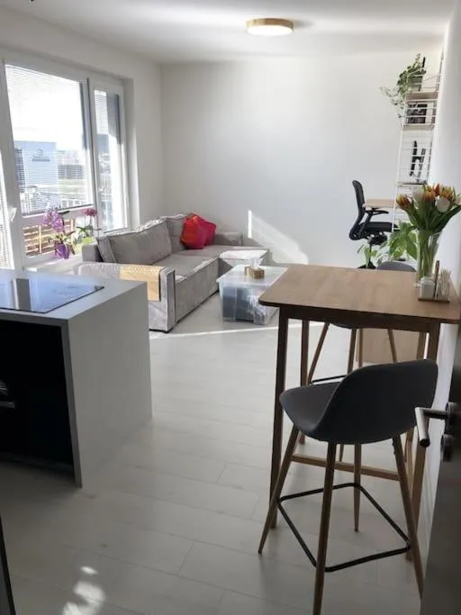 Apartment Little Hill
