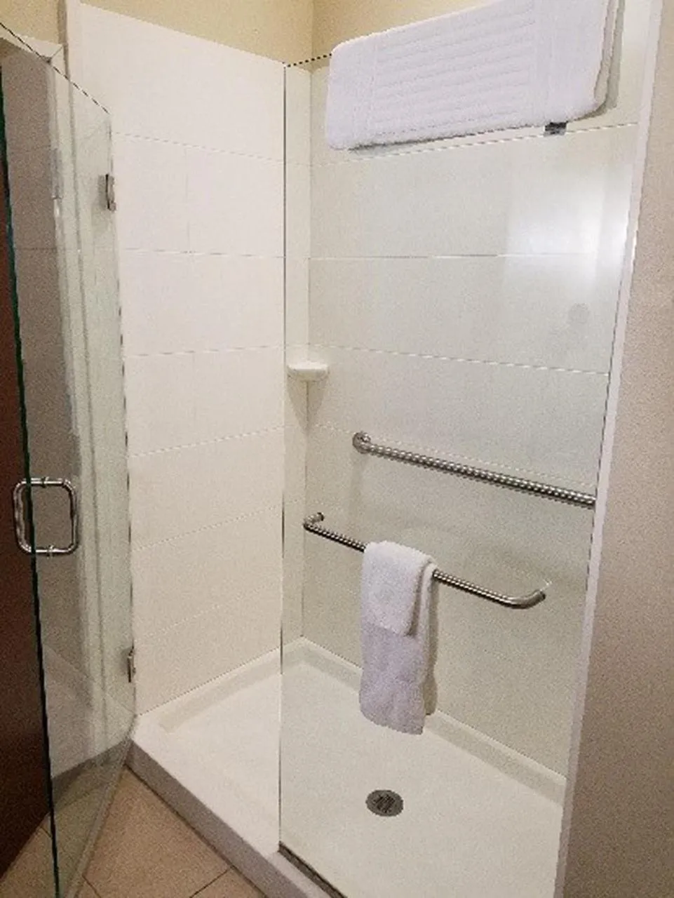 Shower in Comfort Inn & Suites West - Medical Center