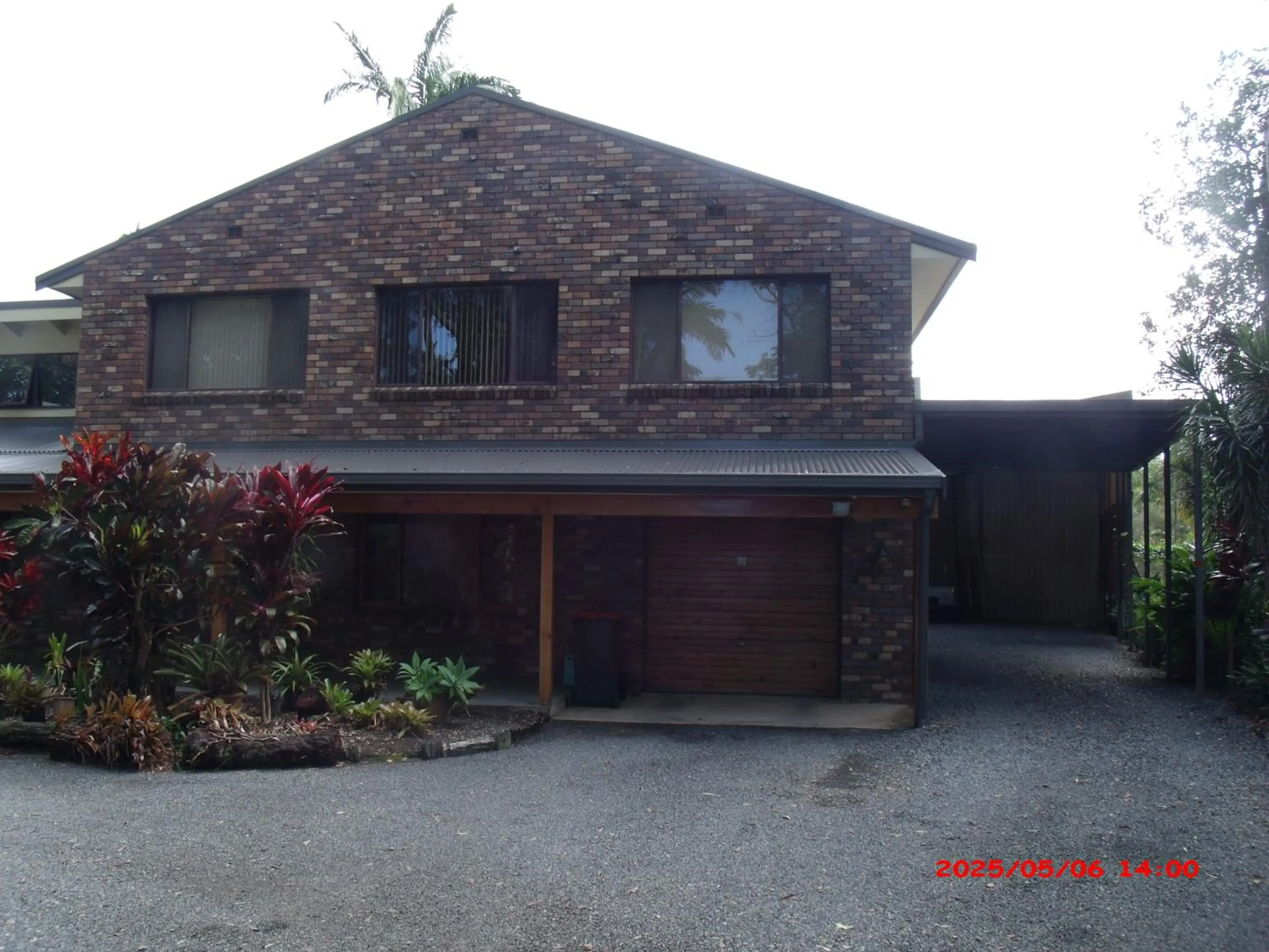 Property building in Emerald Tropical Palms B & B