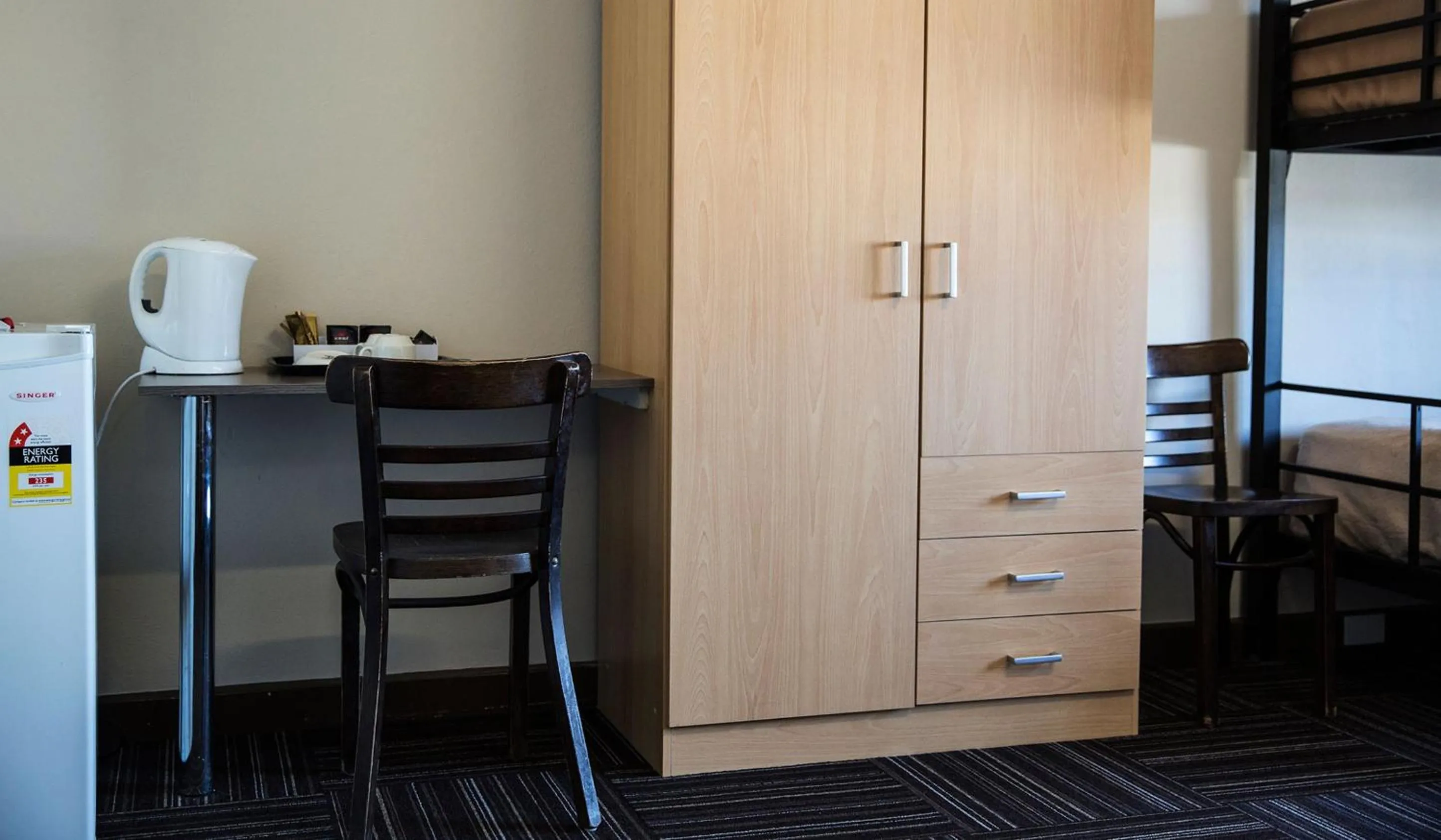 Bedroom in Toongabbie Hotel