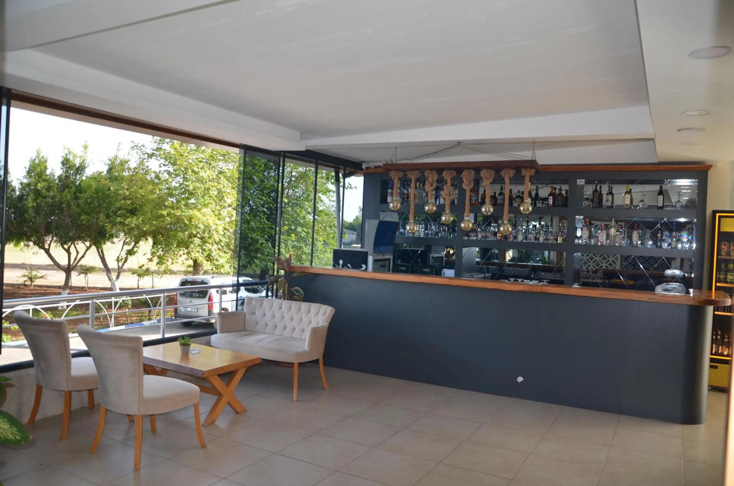 Lounge or bar in Denizkumu Hotel