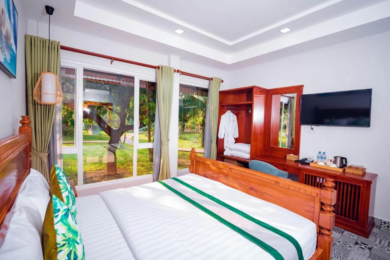 Bed in Ganesha Kampot Resort