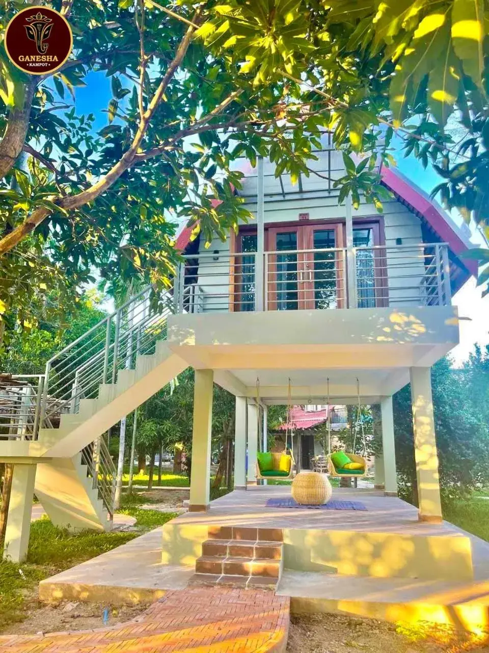 Deluxe Bungalow in Ganesha Kampot Resort Deluxe Bungalow in Ganesha Kampot Resort